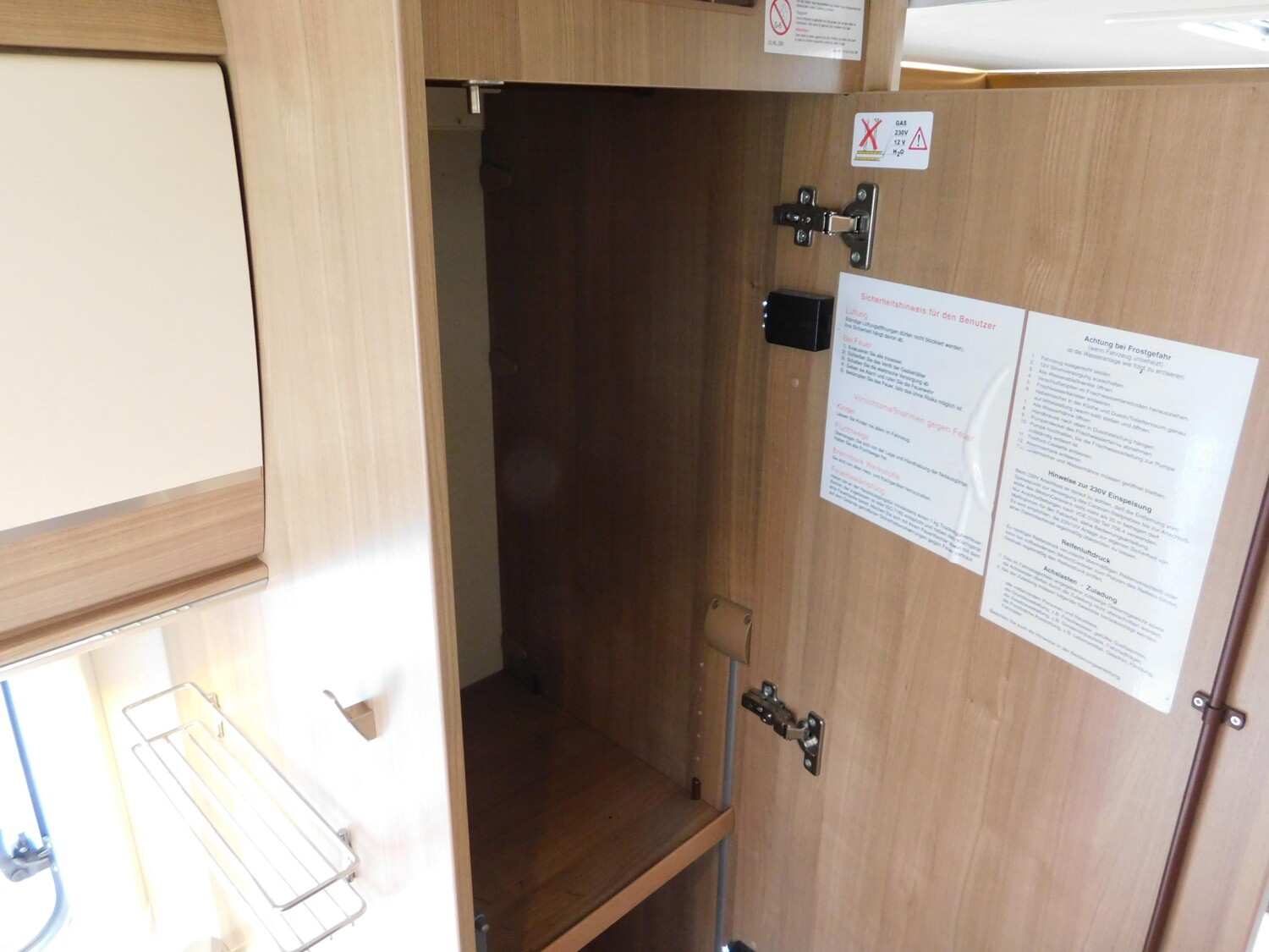 Hymer Exsis-t 414 Fahrradlift, Radio+Kamera, GFK-Dach - Bild 19