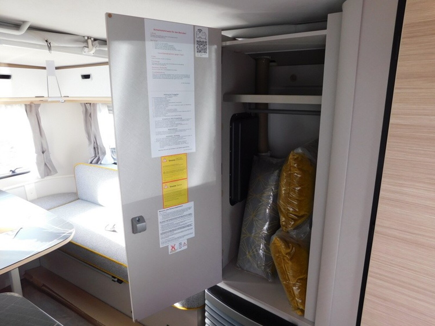 Hymer Eriba Touring 420 1500Kg, Markise, Heckklappe, - Bild 15