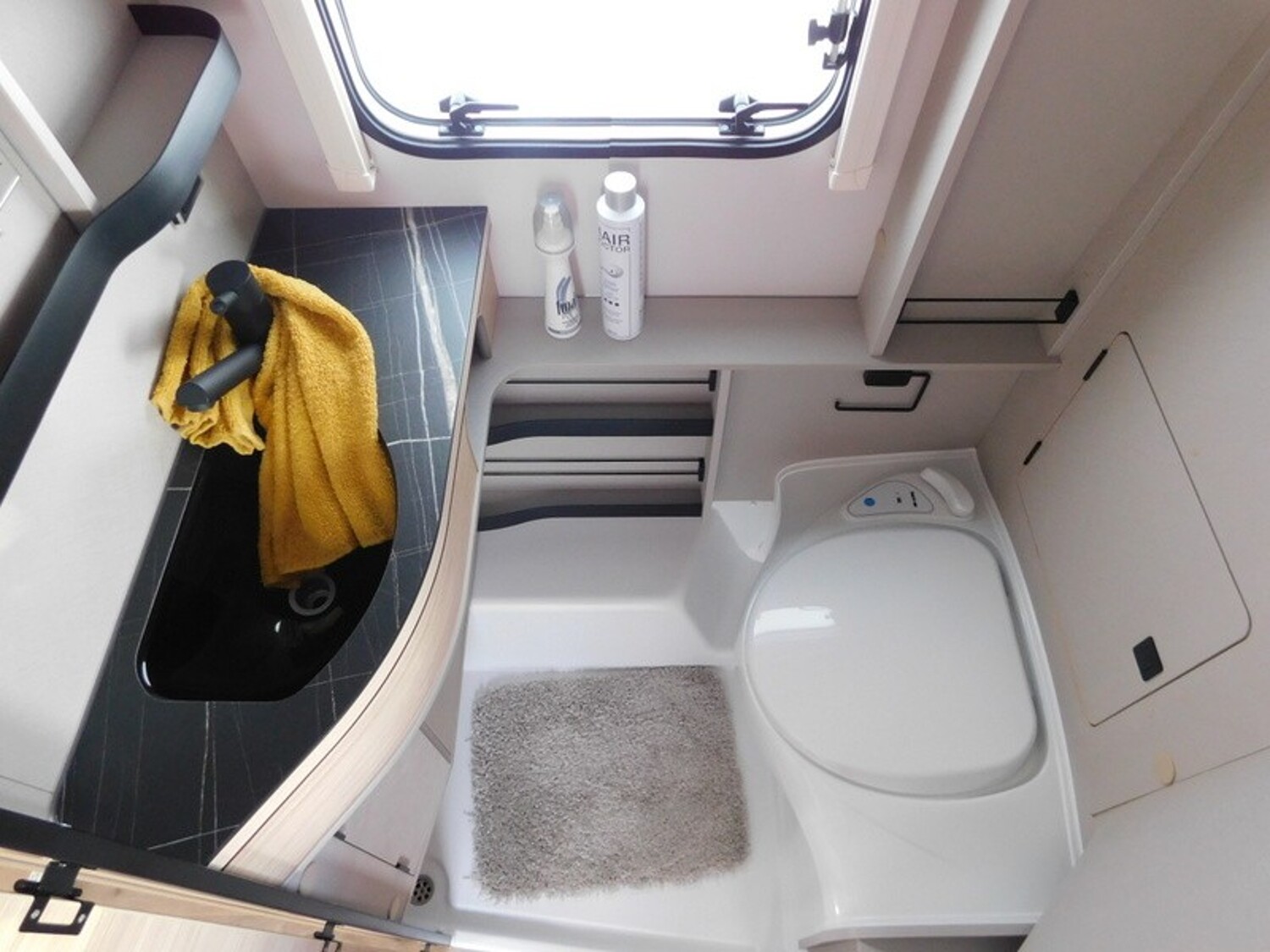 Hymer Eriba Touring 420 1500Kg, Markise, Heckklappe, - Bild 10