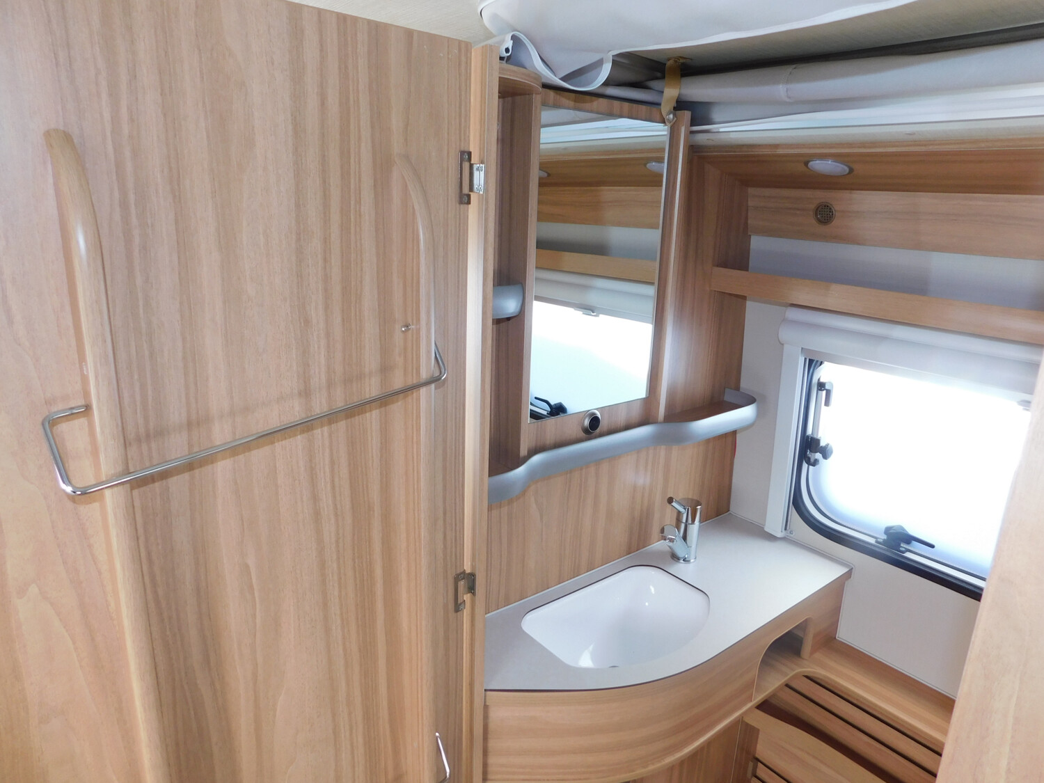 Hymer Eriba Touring Triton 430 Touring Silver Edition - Bild 13