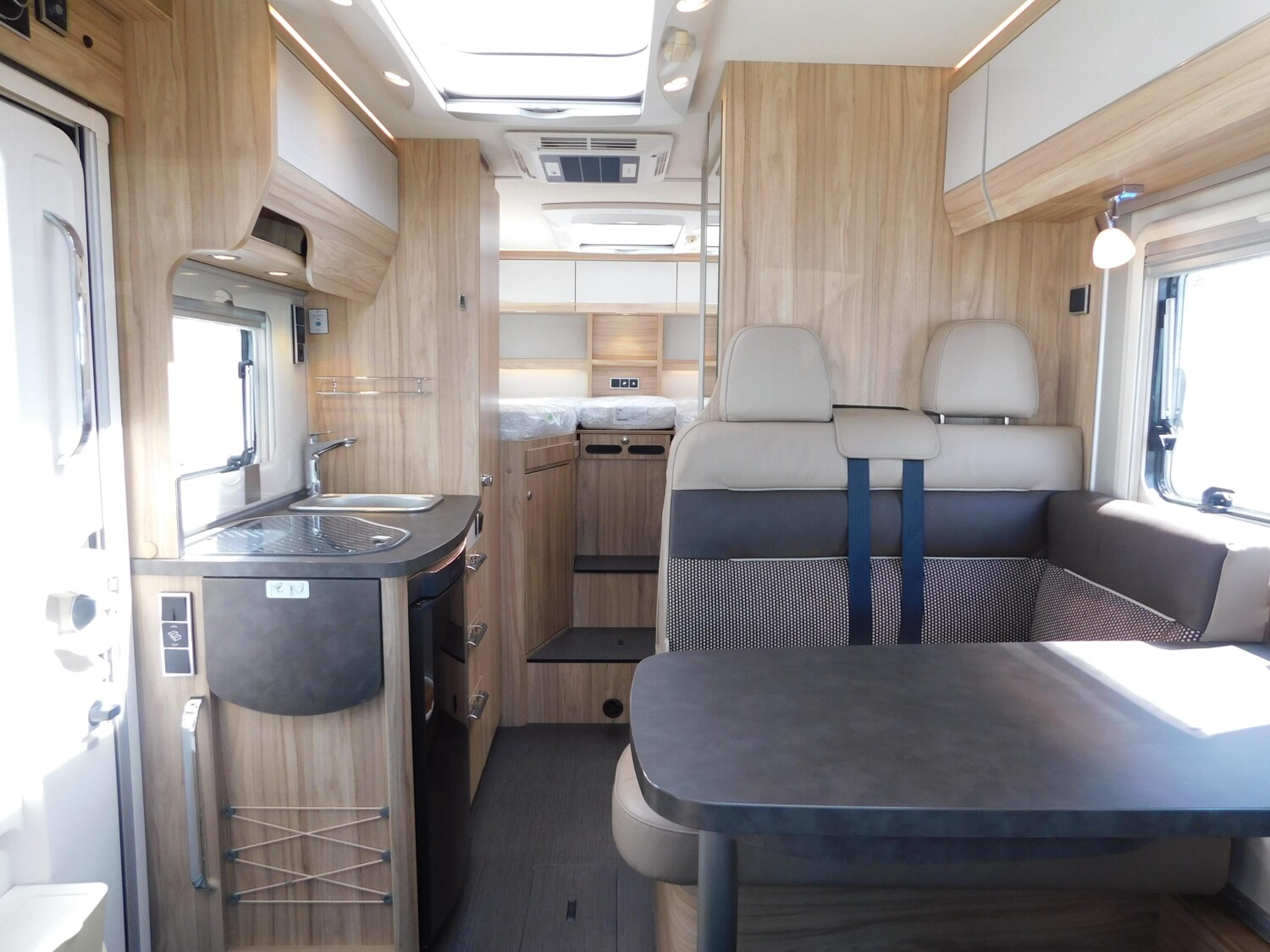 Hymer Exsis-t 474 Klima, Wechselrichter, Rollerträger - Bild 14