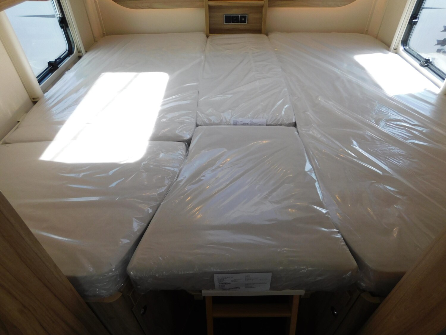 Hymer Exsis-t 474 Klima, Wechselrichter, Rollerträger - Bild 16