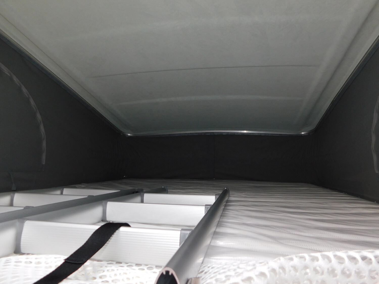 Hymer Eriba Feeling 515 Combi4, Auflastung, Schlafdach - Bild 12