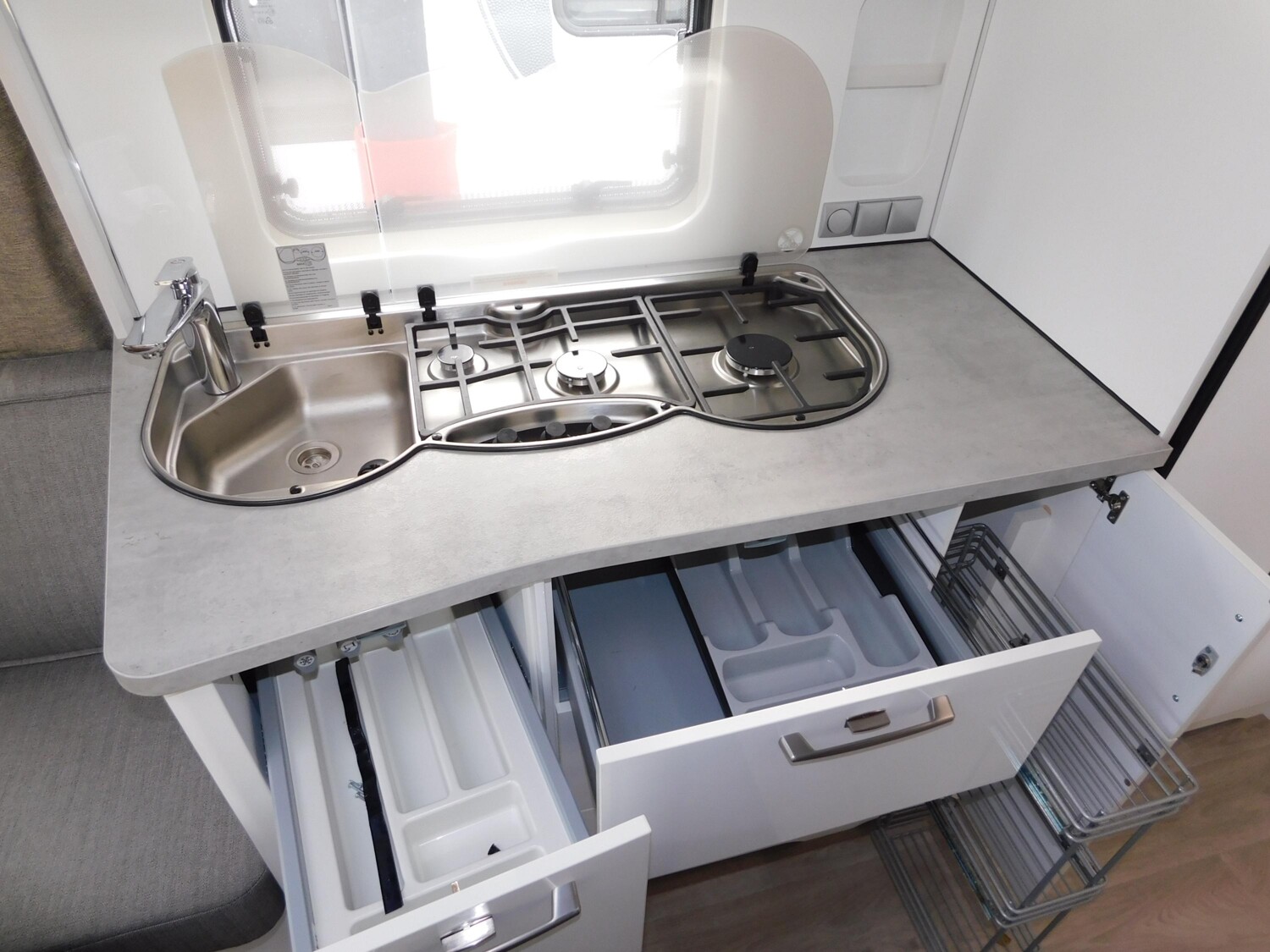 Hymer Eriba Nova 540 Abwassertank, ALDE, Mover, Autark - Hymer Caravan 2020 - Bild 15 Hymer Eriba Nova 540 Abwassertank, ALDE, Mover, Autark - Bild 15