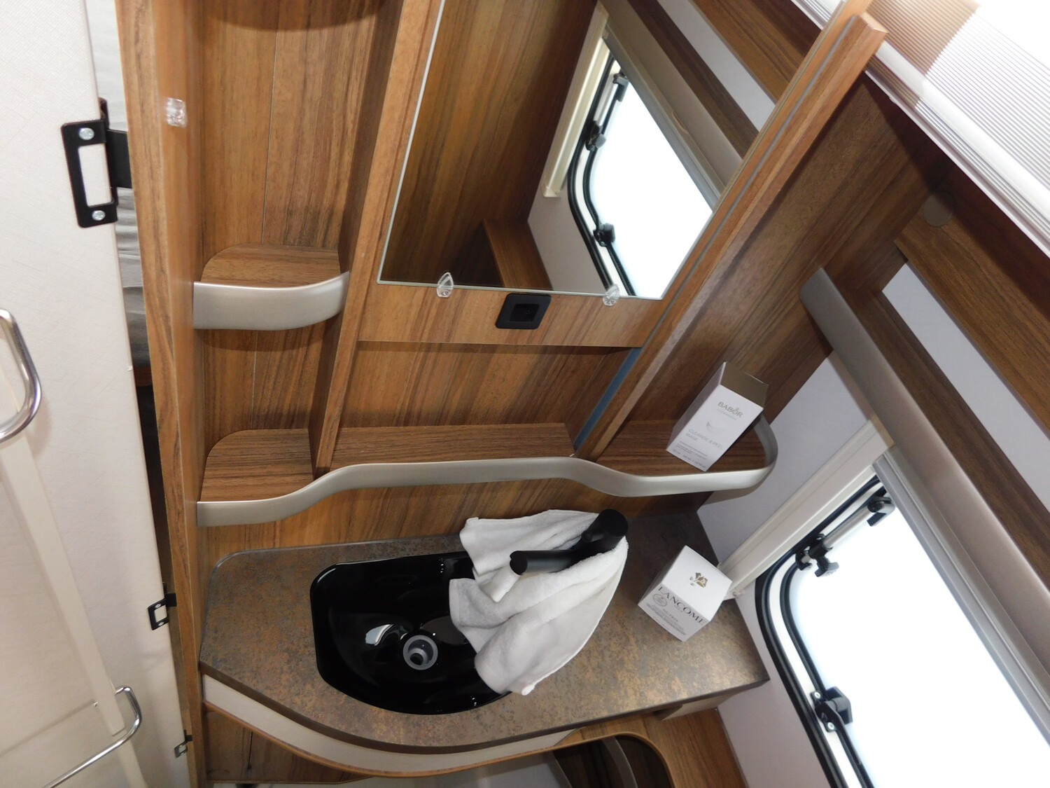 Hymer Eriba Touring 542 Markise, Heckklappe, 1500Kg - Bild 17