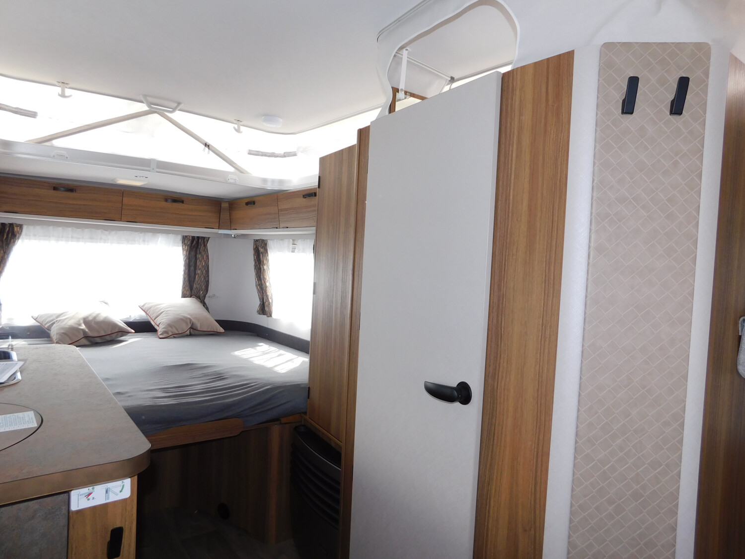 Hymer Eriba Touring 542 Markise, Heckklappe, 1500Kg - Bild 9