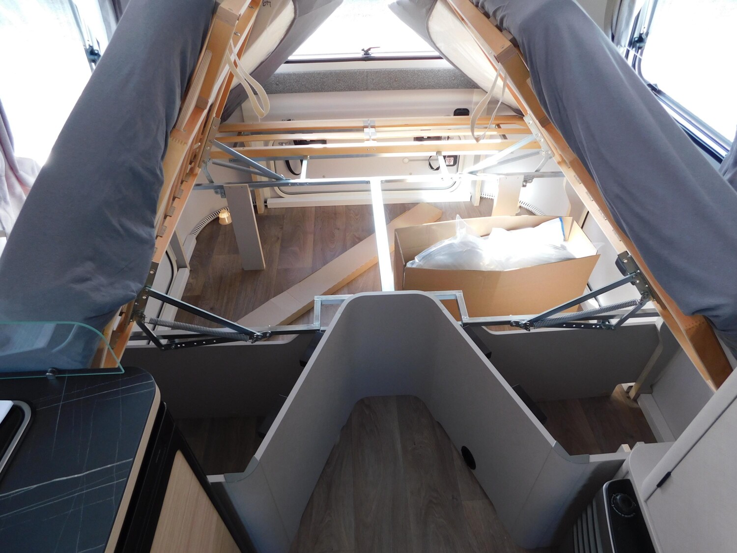 Hymer Eriba Touring 542 Markise, Heckklappe, Ersatzrad - Bild 13