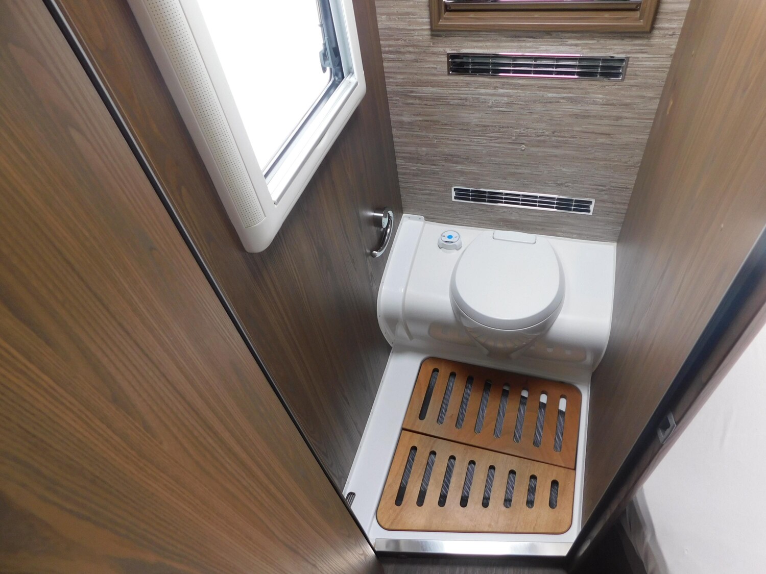 Hymer Eriba Nova S 545 Klima,Mover,Leder,Solar,ALDE - Bild 10