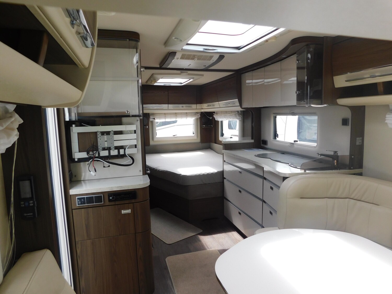 Hymer Eriba Nova S 545 Klima,Mover,Leder,Solar,ALDE - Bild 6