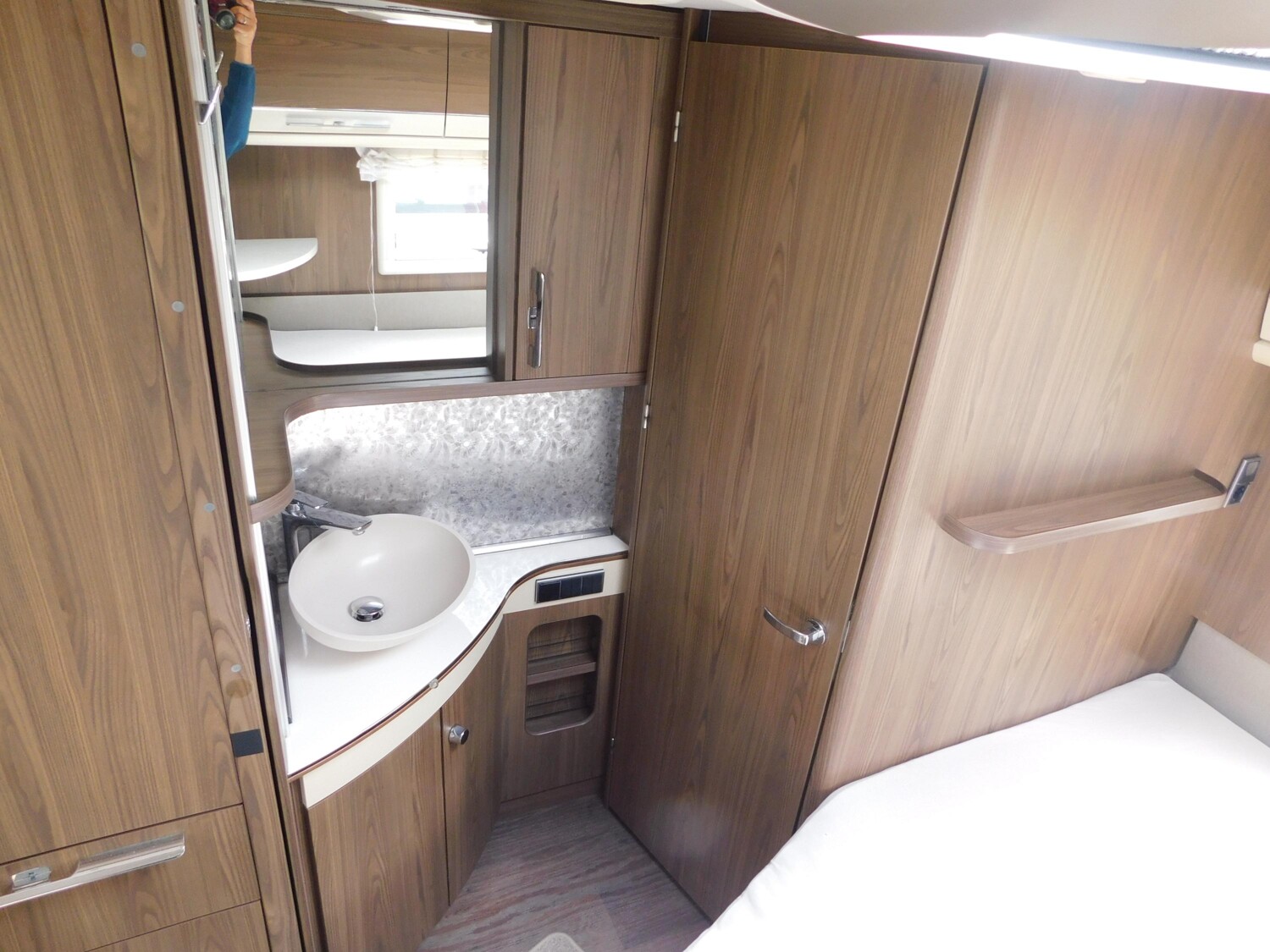 Hymer Eriba Nova S 545 Klima,Mover,Leder,Solar,ALDE - Bild 9