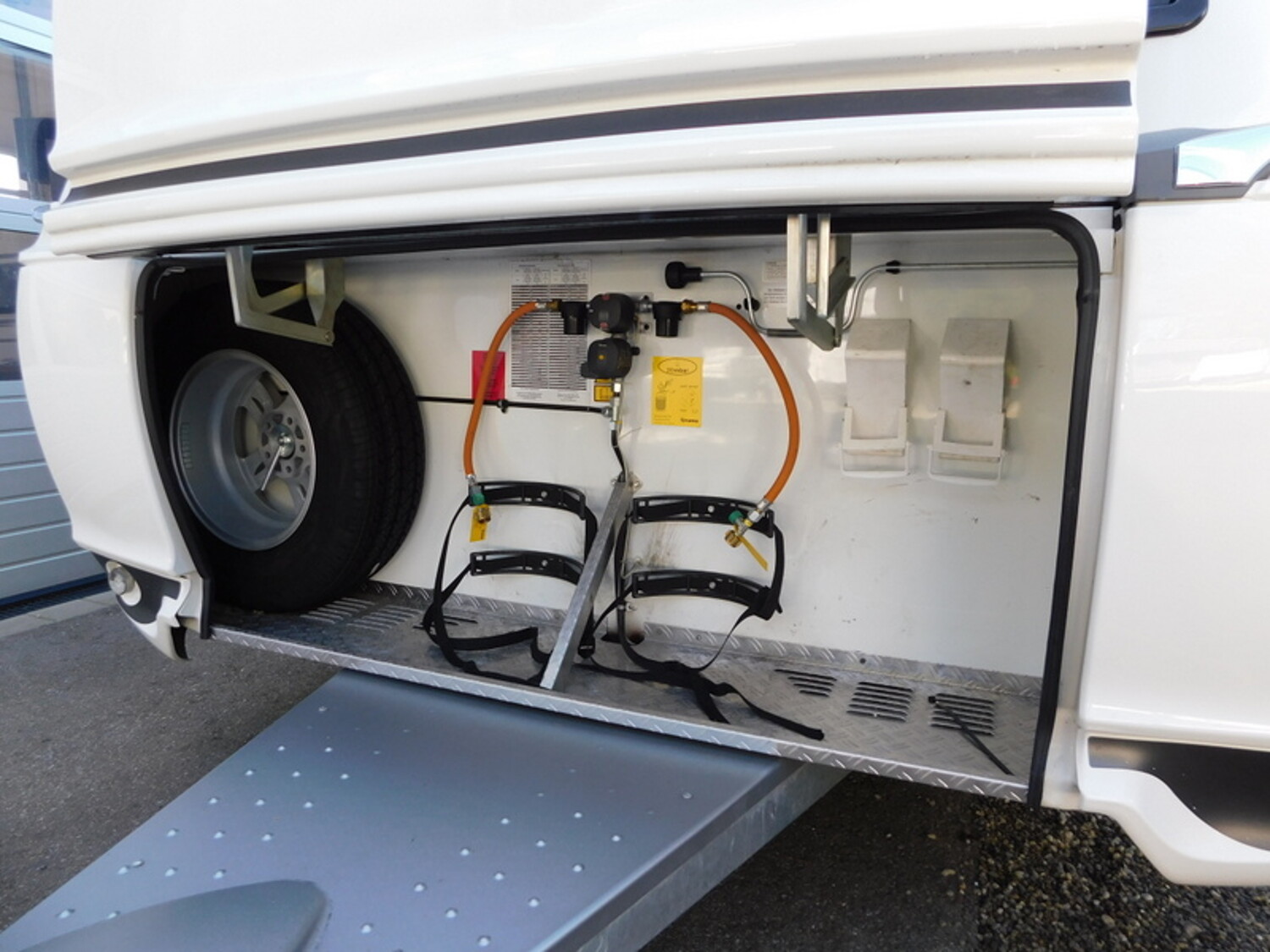 Hymer Eriba Nova SL 545 Mover,DuoCtrl.CS, ATC,Vorzelt - Bild 5
