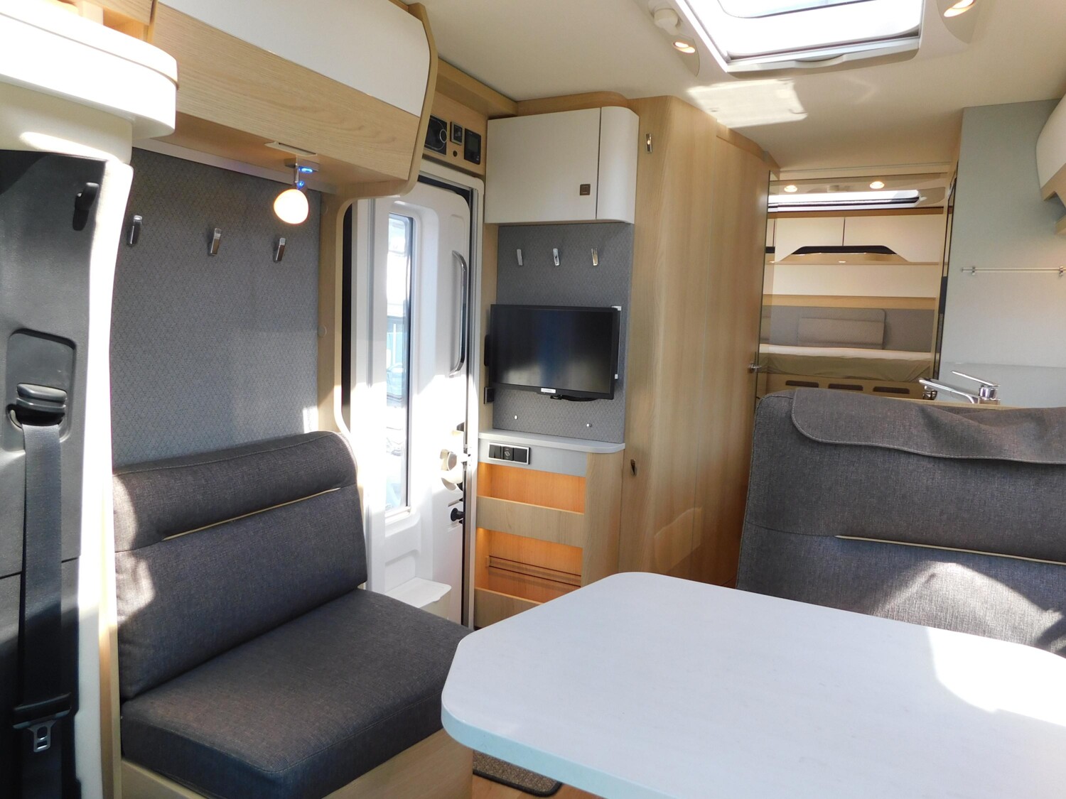 Hymer B-Klasse MC T 550 Solar, Lithium, SAT+TV - Bild 10