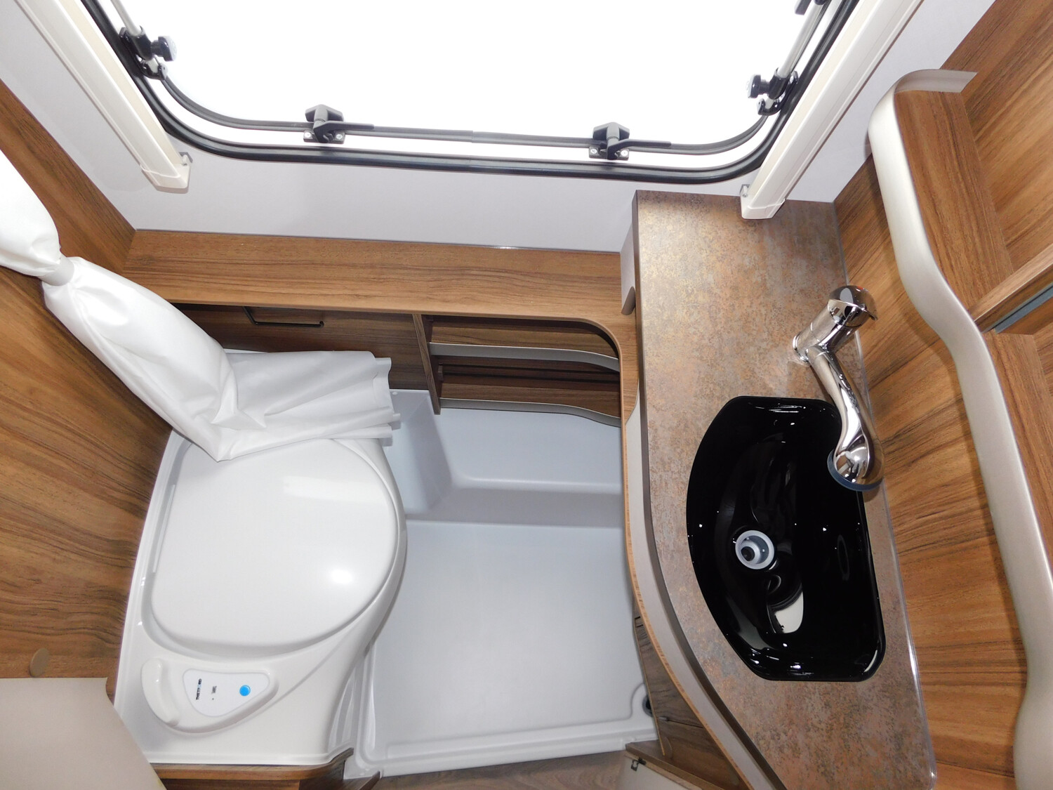 Hymer Eriba Touring 560 Mover,1400Kg,Markise,95AH-Aut. - Bild 15