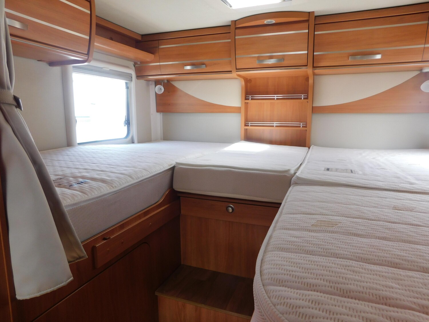 Hymer Tramp SL 568 SatAnlage+Panodach+Markise+GFK-Dach - Bild 13