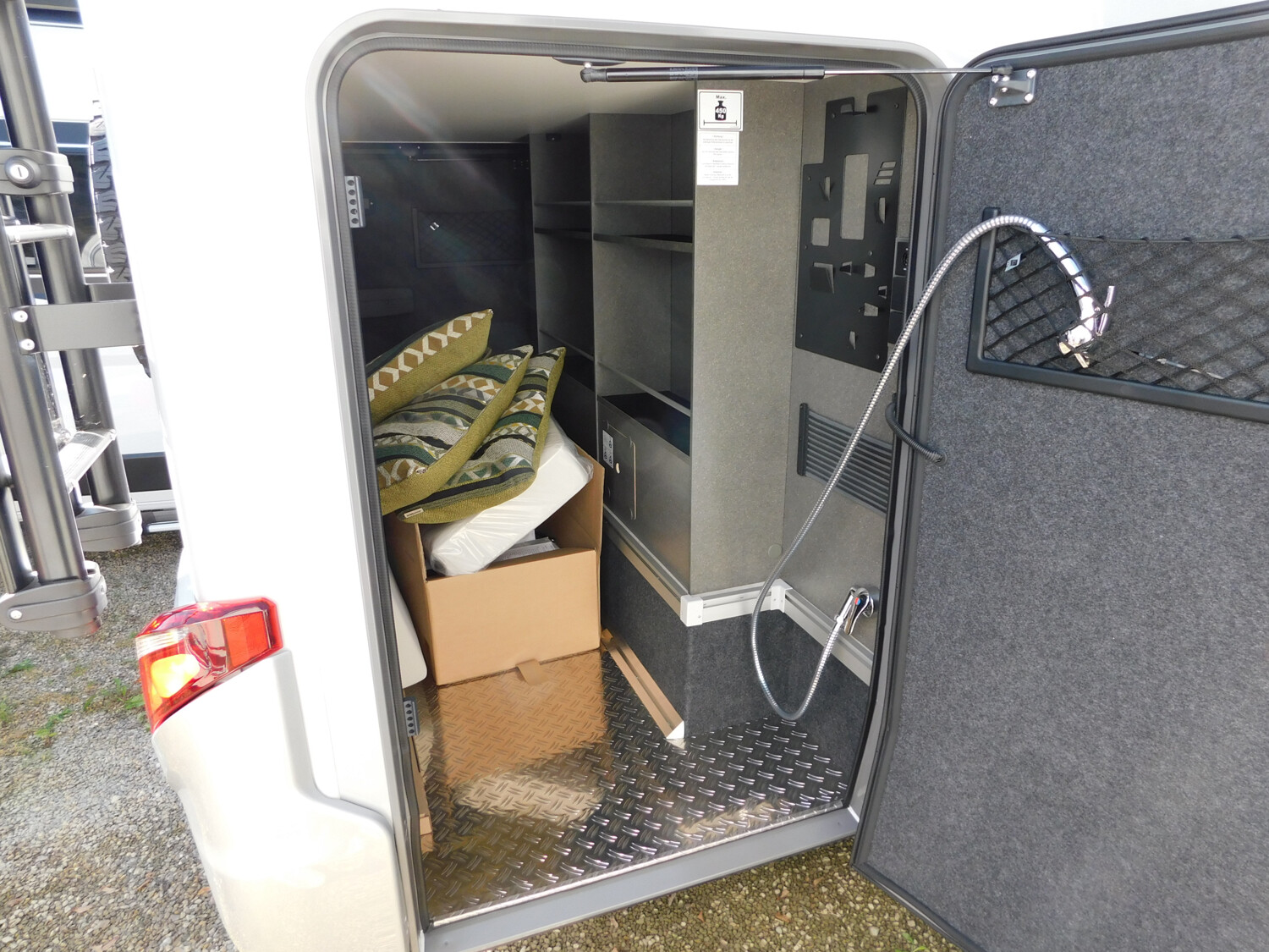 Hymer ML-T CrossOver 570 18-Zoll-Deltas,Winterpaket,TV - Bild 9