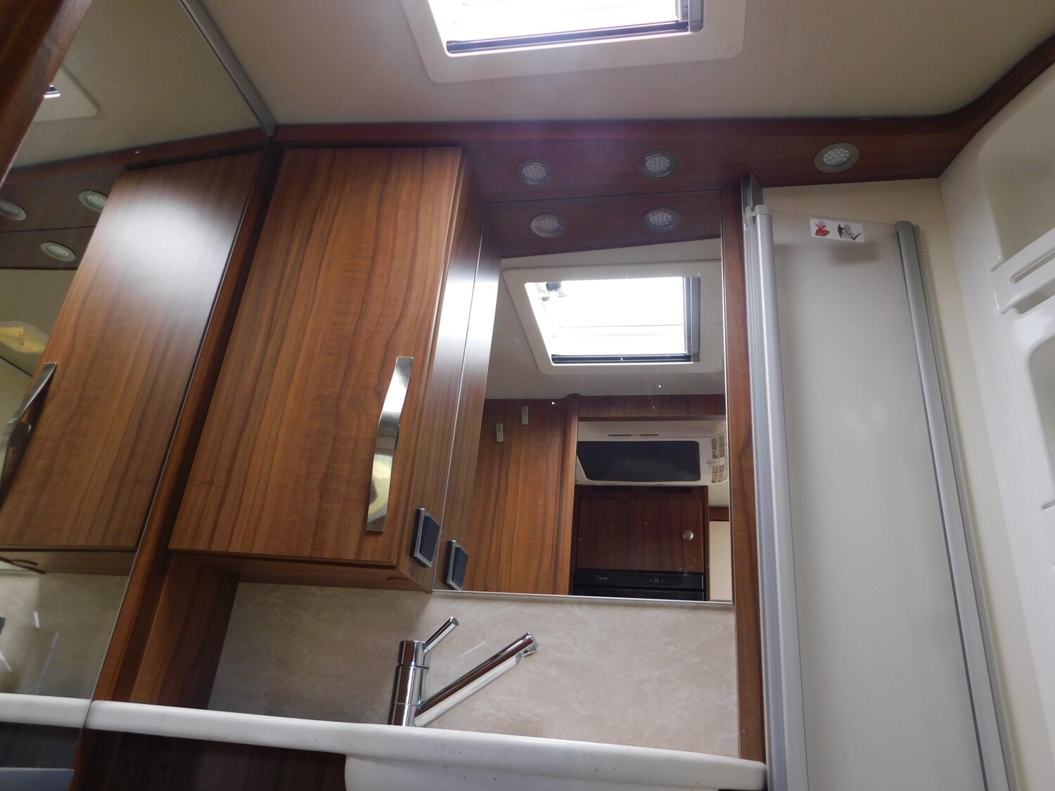Hymer ML-I 580 hydr. Stützen, SAT+TV - Bild 22