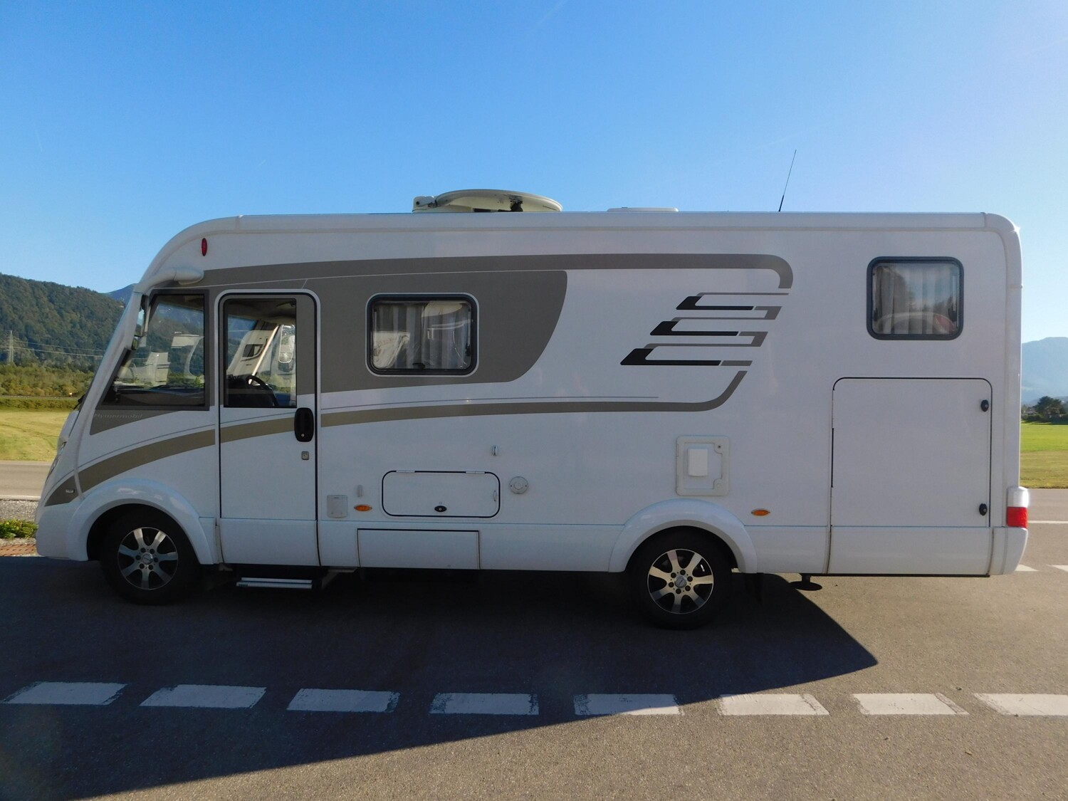 Hymer ML-I 580 hydr. Stützen, SAT+TV - Bild 3