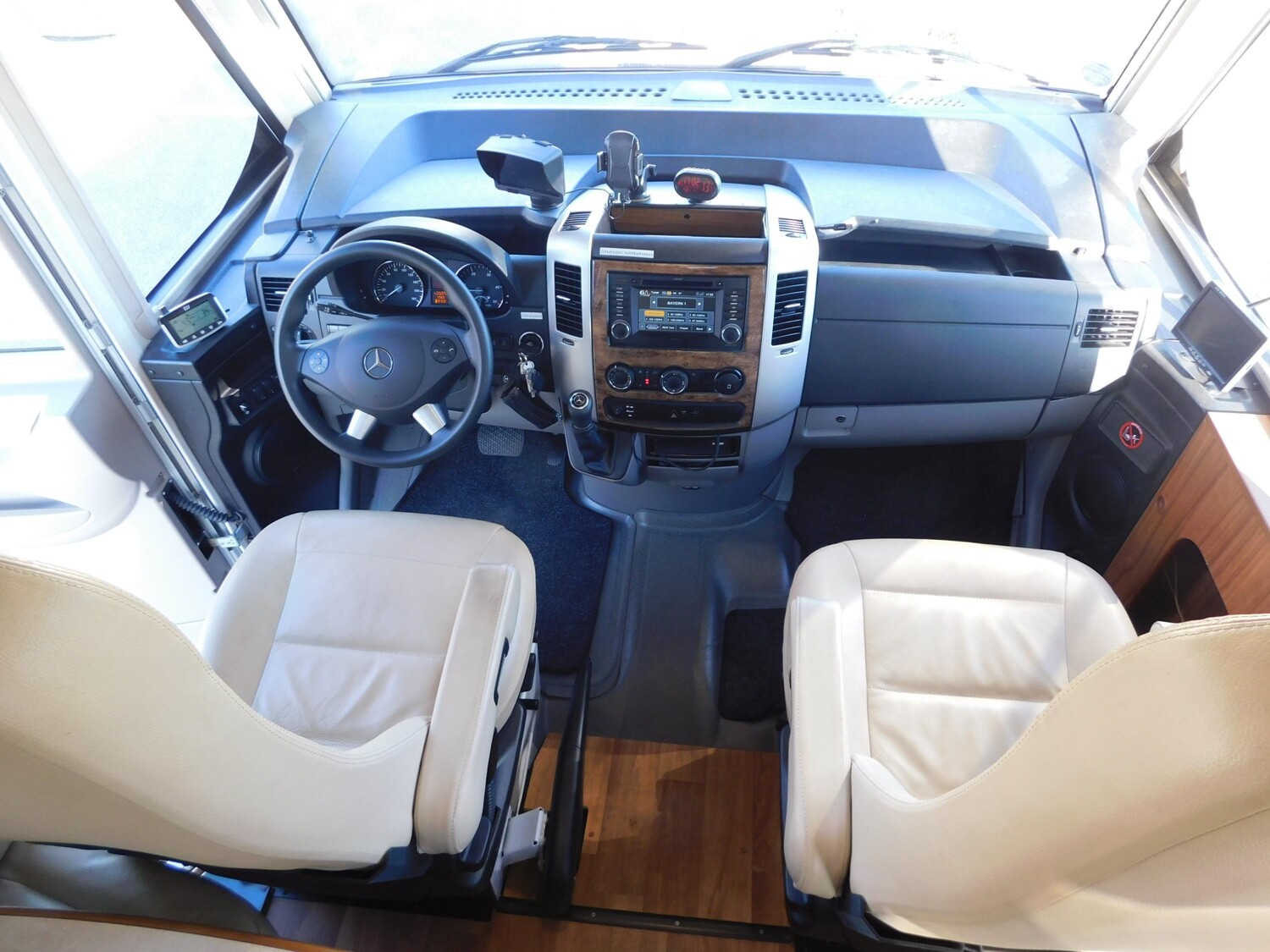 Hymer ML-I 580 hydr. Stützen, SAT+TV - Bild 9