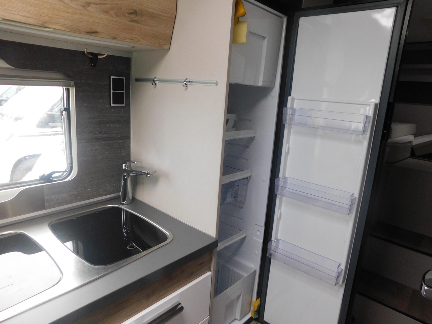 Hymer Exsis-t Pure 580 Wechselrichter + 200Ah Lithium - Bild 13