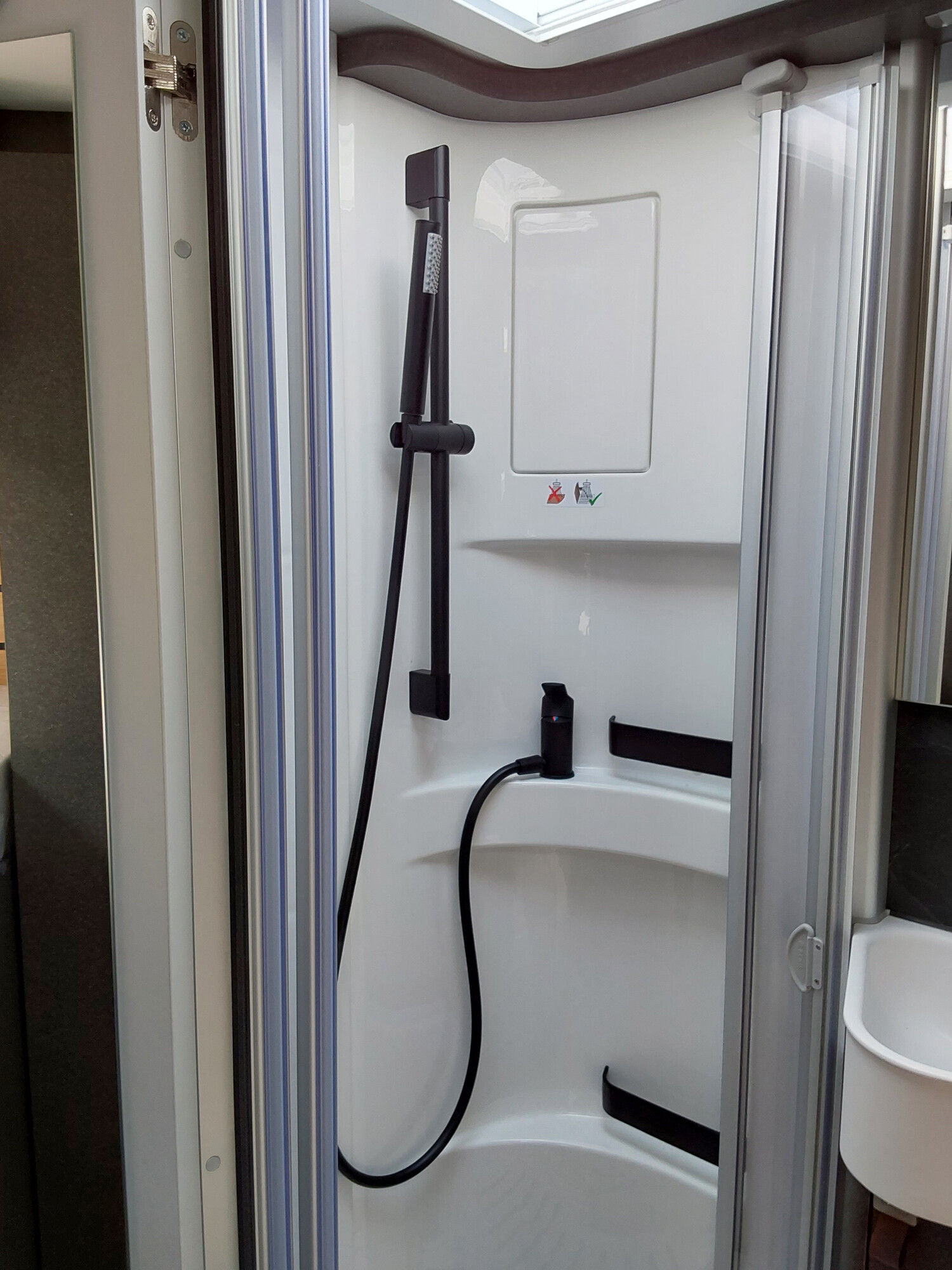 Hymer ML-T 580 2x TV, Backofen, Solar, Wechselrichter - Bild 19