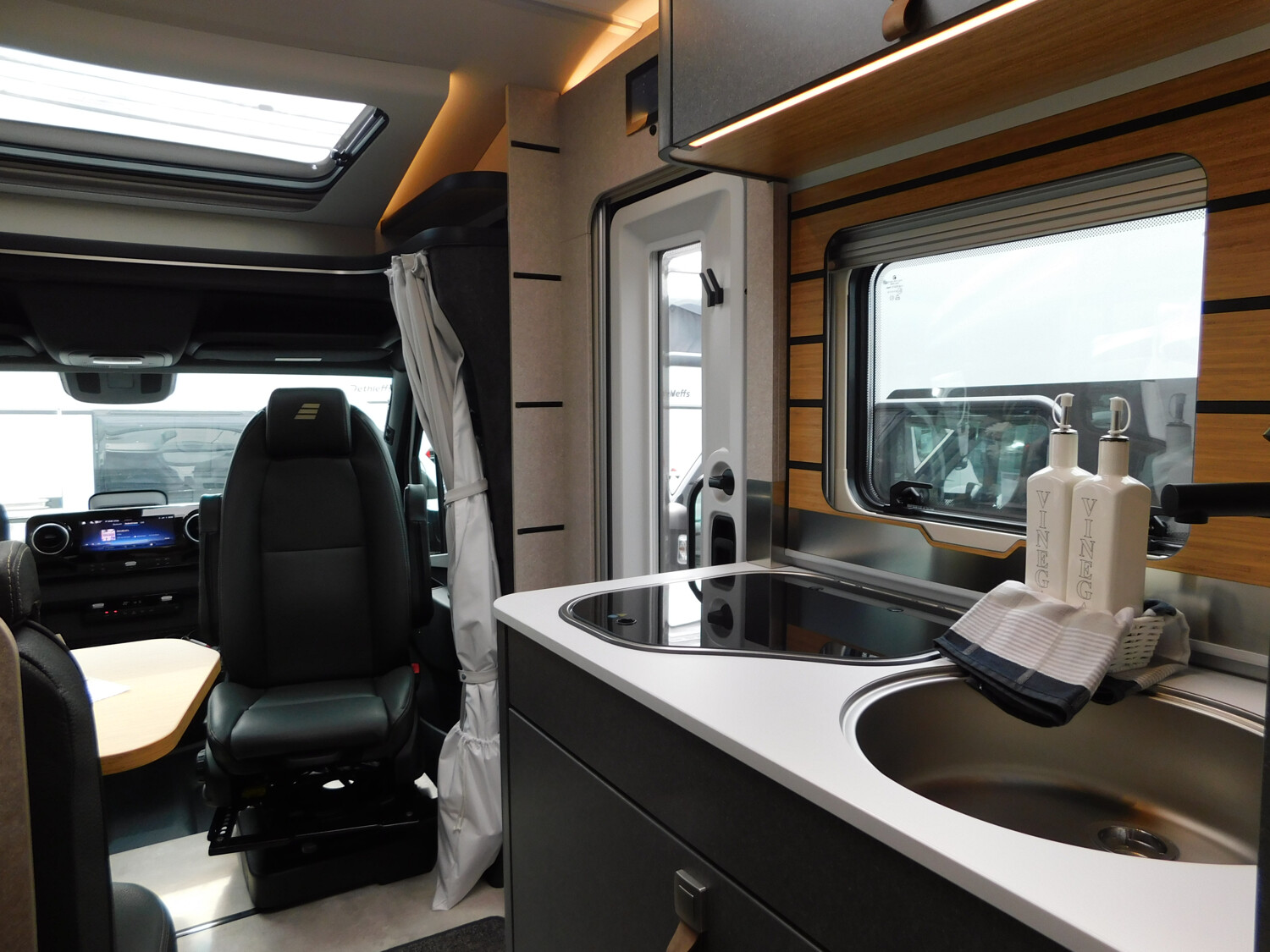 Hymer ML-T 580 XXL-Bett, Backofen, Winterpaket, Solar - Bild 13