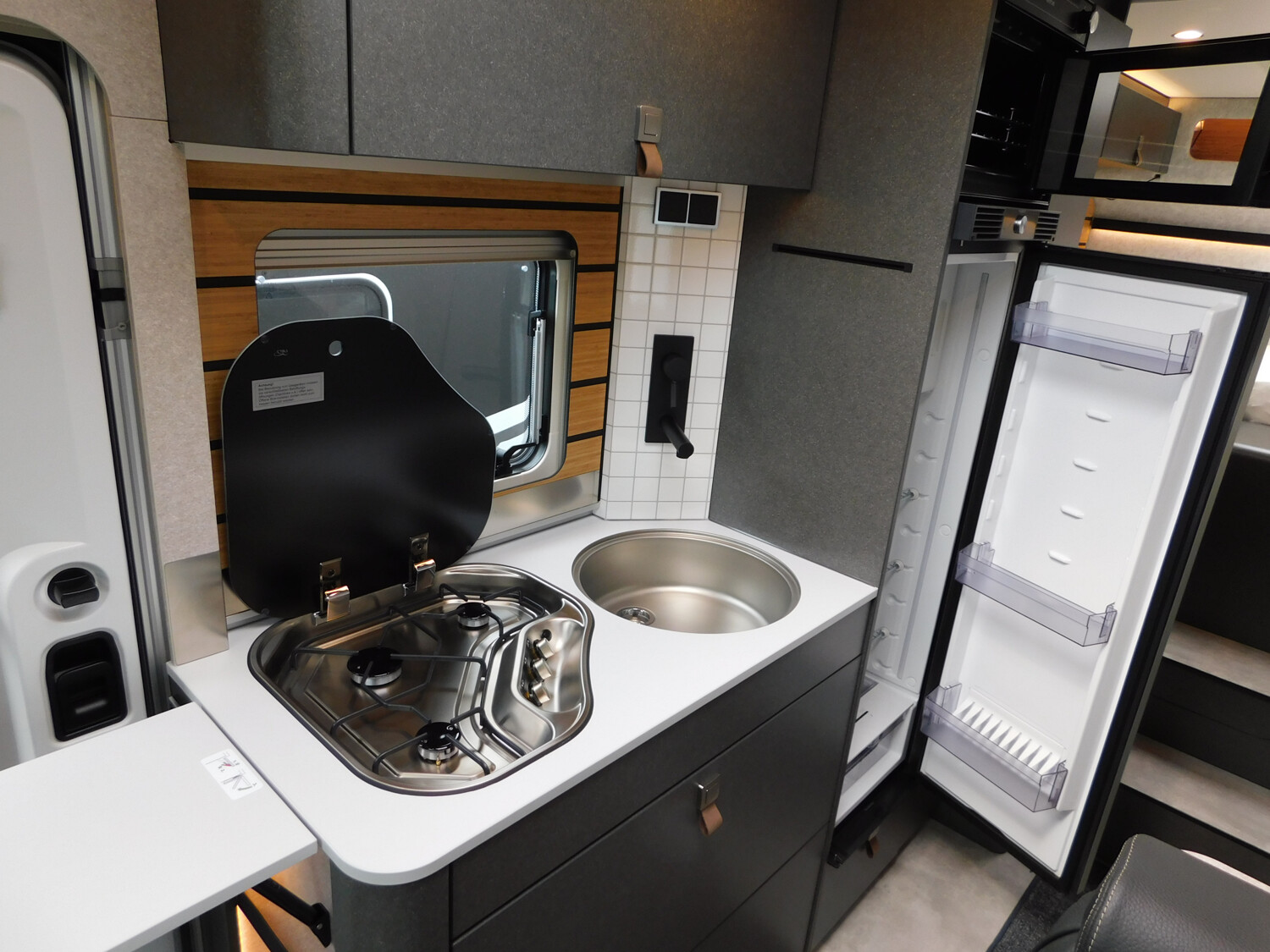 Hymer ML-T 580 XXL-Bett, Backofen, Winterpaket, Solar - Bild 16