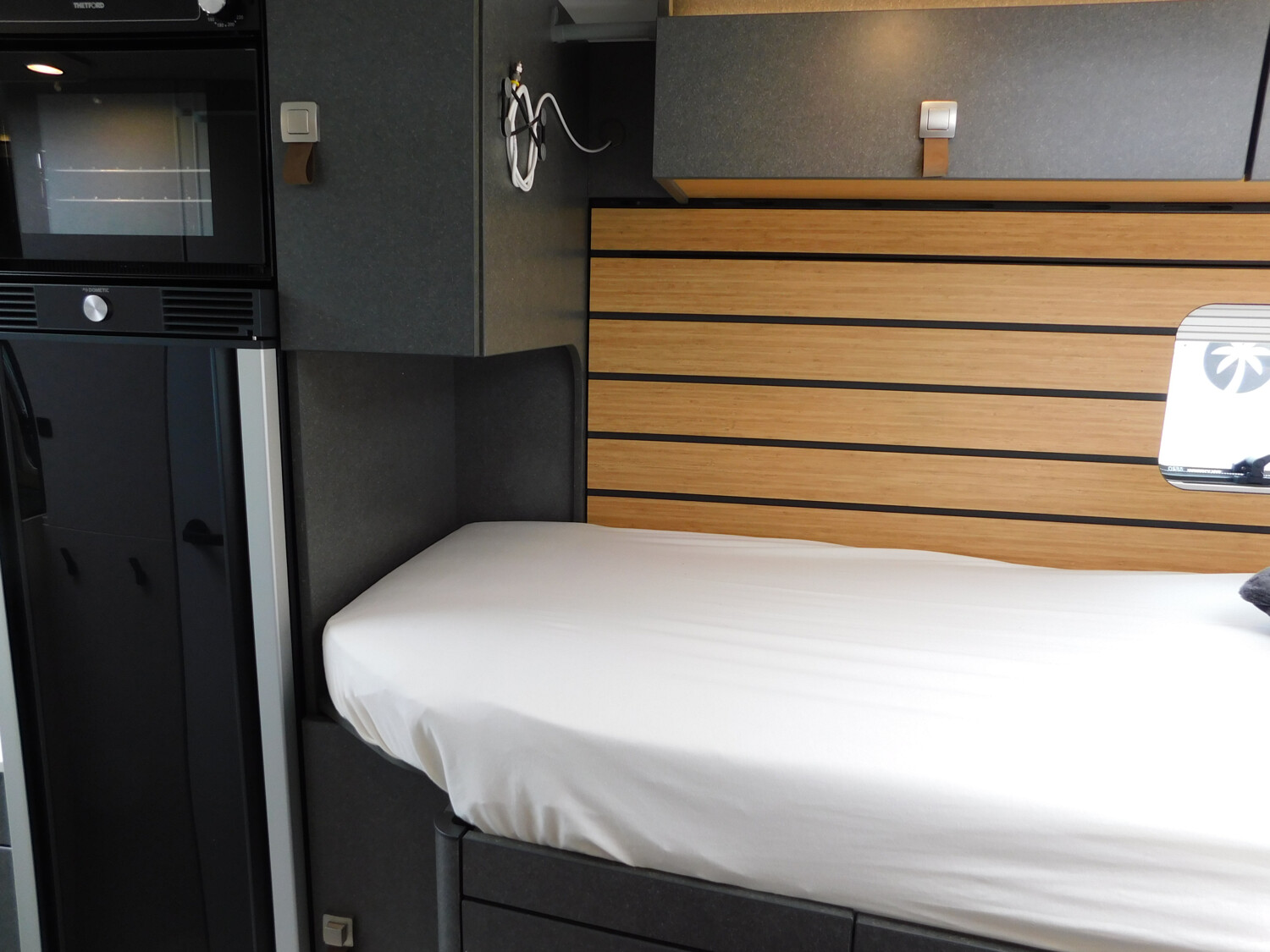 Hymer ML-T 580 XXL-Bett, Backofen, Winterpaket, Solar - Bild 19