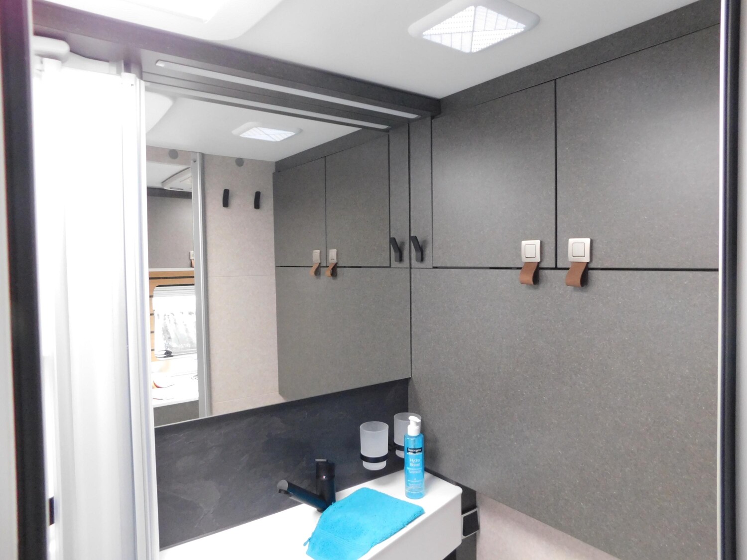 Hymer ML-T 580 Backofen,Autarkie+Winterpaket,Ersatzrad - Bild 14