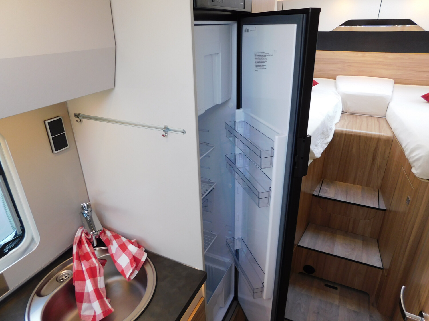 Hymer Exsis-t Pure 580 ACC, Automatik, Fußbodenheizung - Bild 15