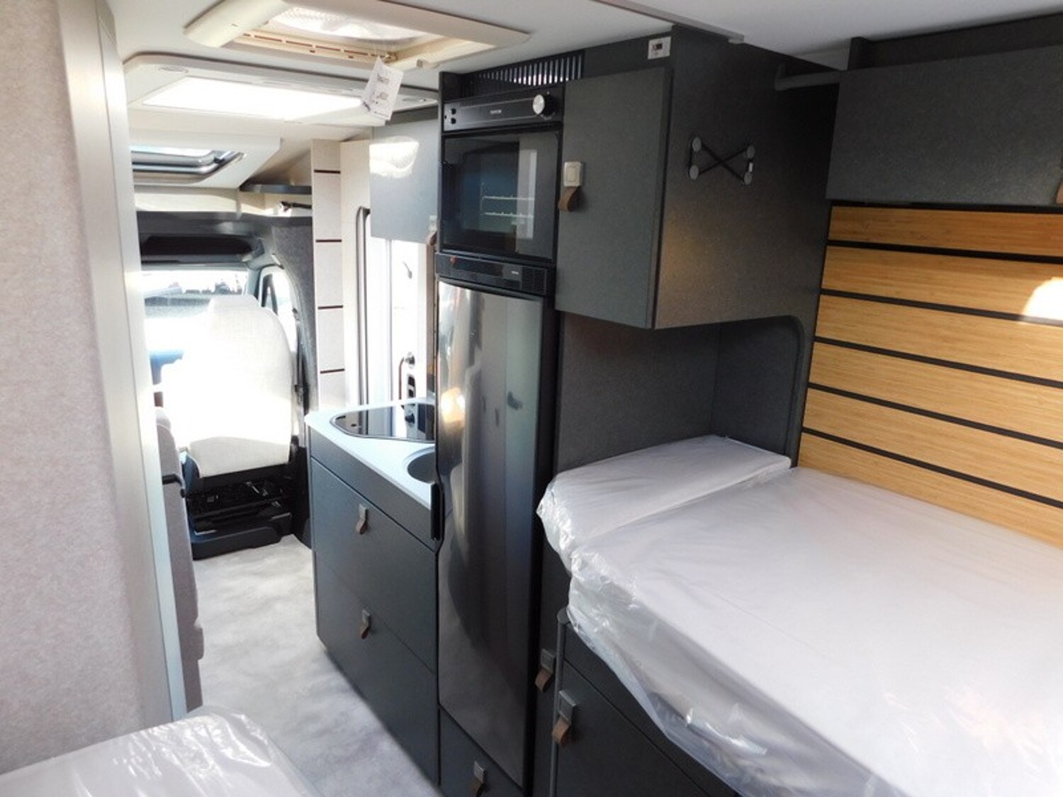 Hymer ML-T CrossTrail 580 mit XXL-Bett + Backofen - Bild 13