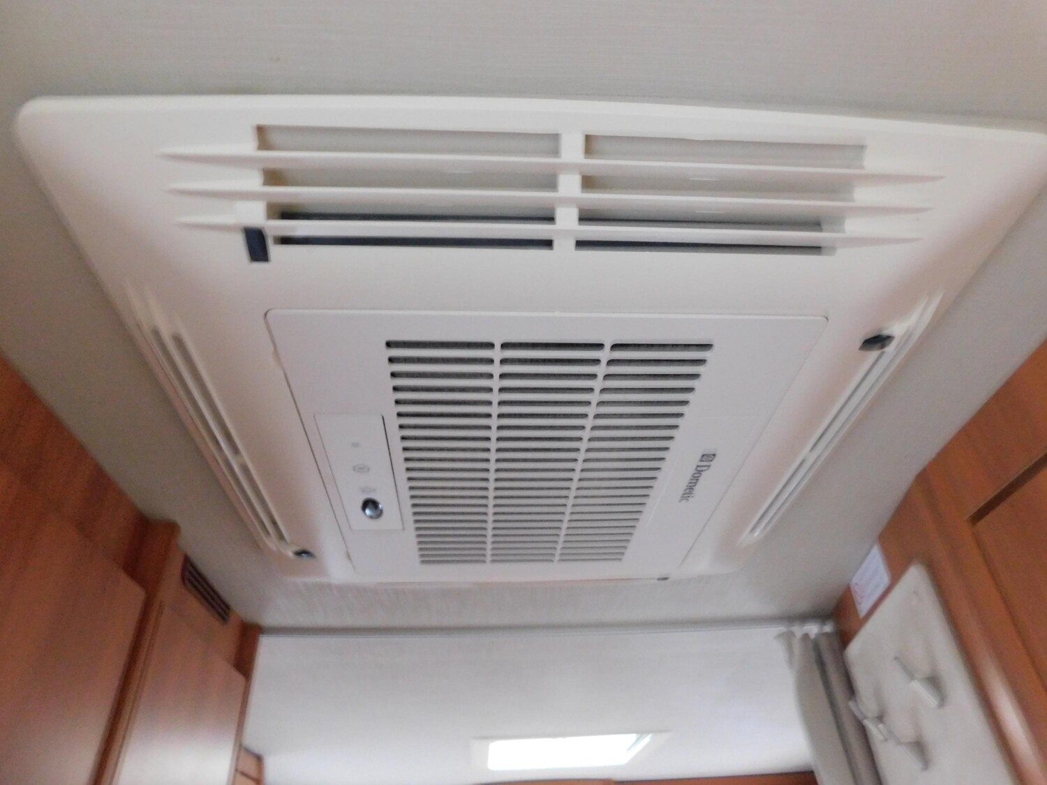 Hymer Exsis-t 588 Luftfeder, Hytraulikstützen, 3xSolar - Bild 20