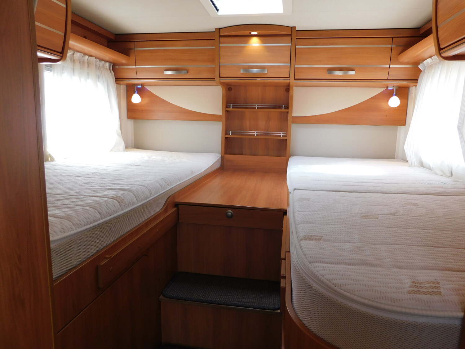 Hymer Tramp SL 588 Hydraulikstützen,SAT+TV,Doppelboden - Bild 13