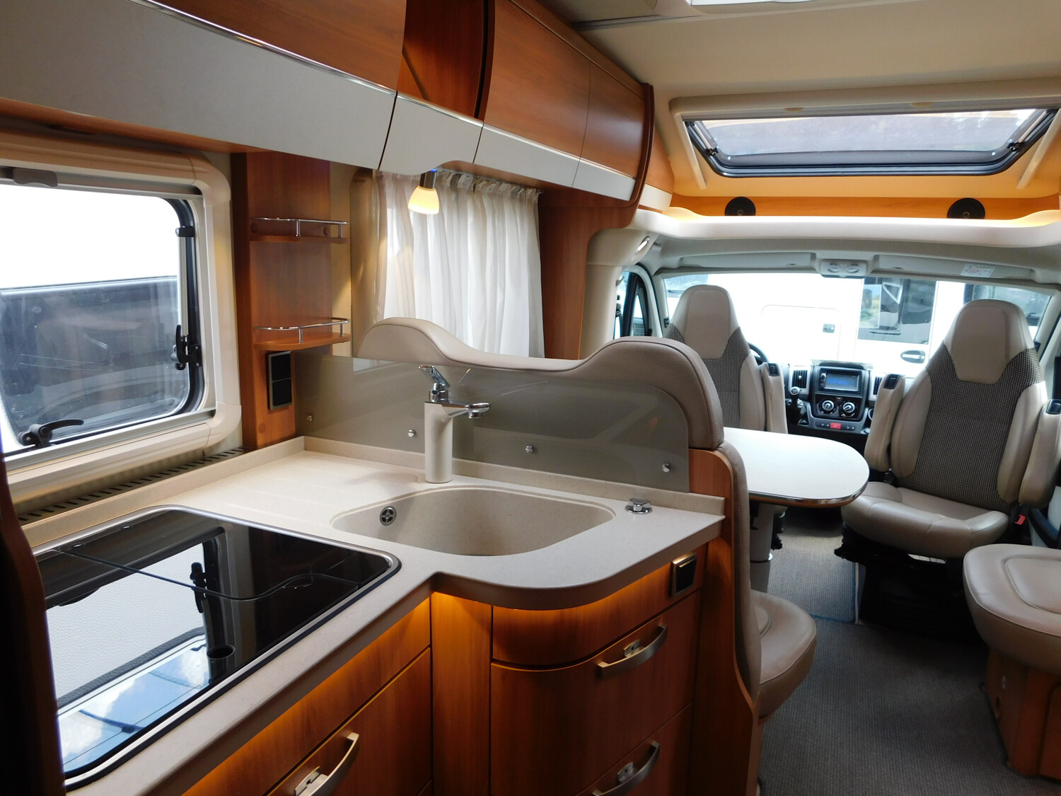 Hymer Tramp SL 588 Hydraulikstützen,SAT+TV,Doppelboden - Bild 9