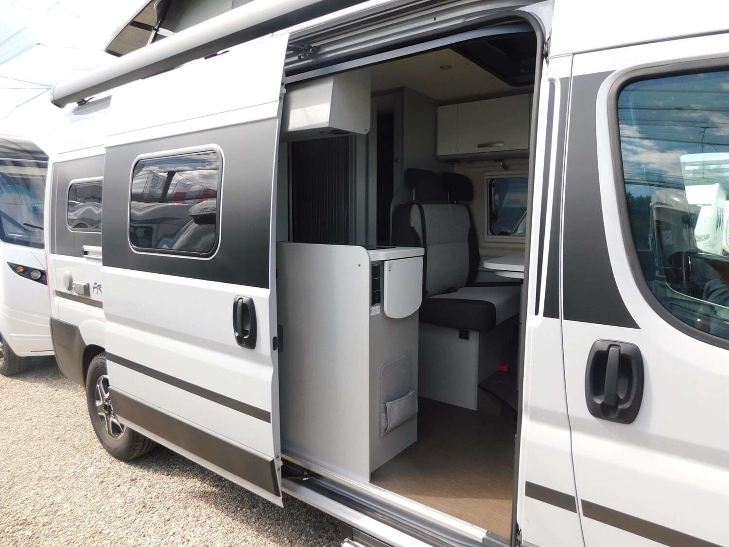 Hymer Free Campus 600 Markise,Lithium,Wechselrichter,AHK - Bild 7