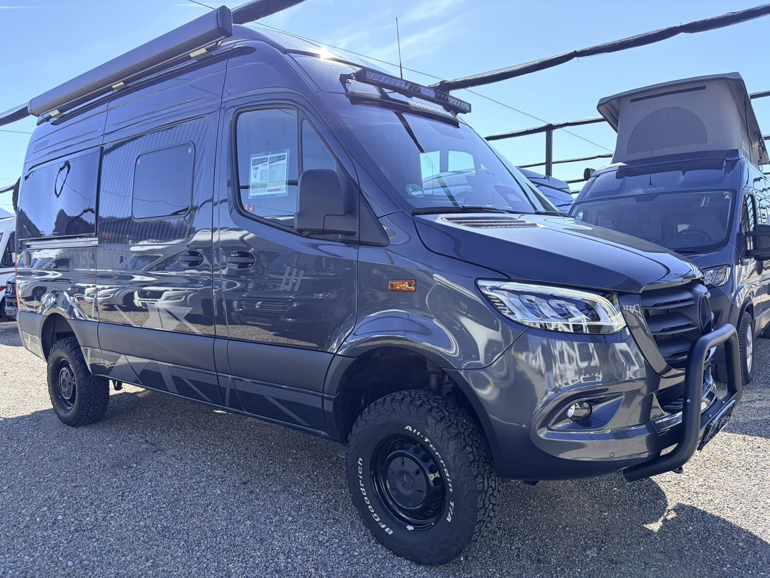 Hymer Grand Canyon S CrossOver 600 Seilwinde, Stützen - Bild 2