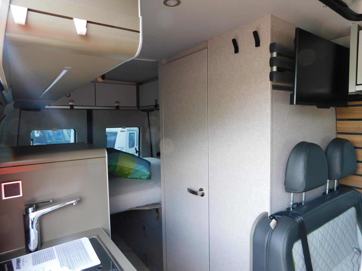 Hymer Grand Canyon S CrossOver 600 Winterpaket + Leder - Bild 9