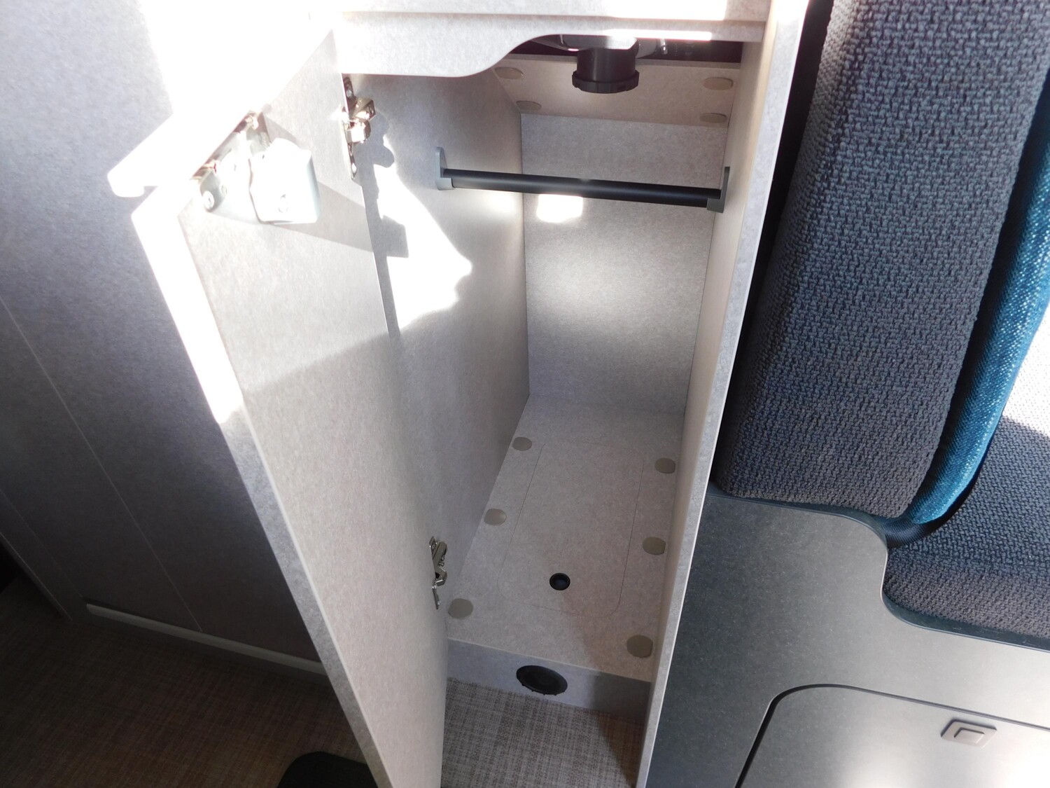Hymer Redwood 600 Automatik, Combi 6DE, Navi+Kamera - Bild 10
