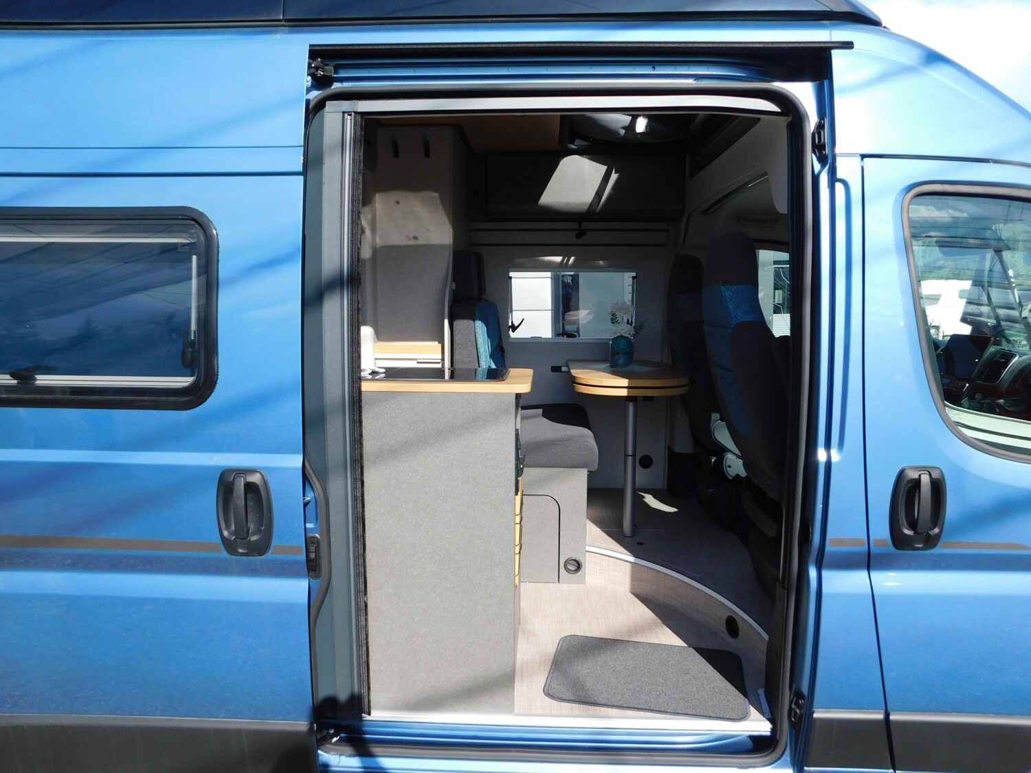 Hymer Redwood 600 Automatik, Combi 6DE, Navi+Kamera - Bild 5