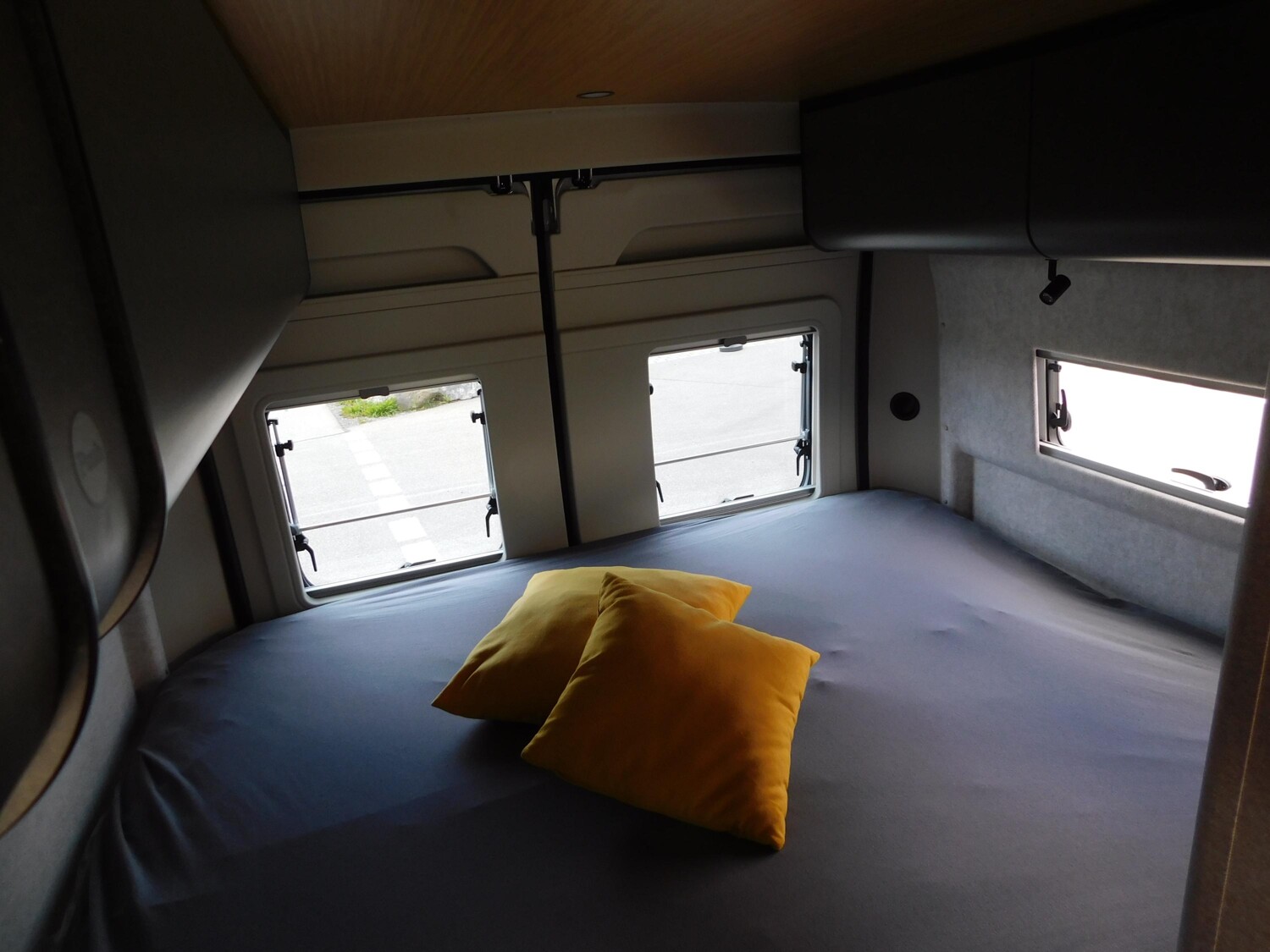 Hymer Redwood 600 LED-Scheinwerfer, Dieselheizung - Bild 10
