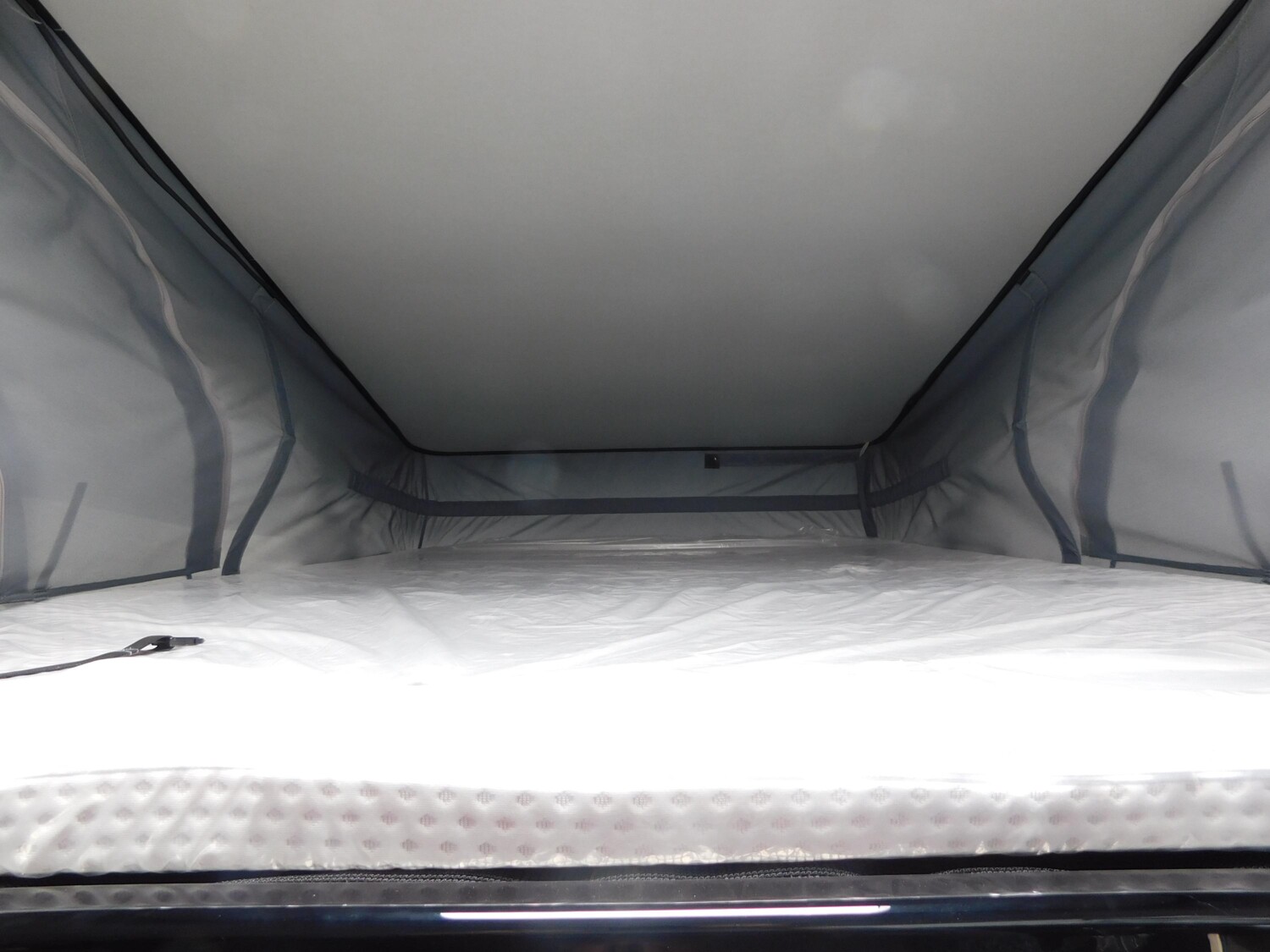 Hymer Redwood 600 LED-Scheinwerfer, Dieselheizung - Bild 17