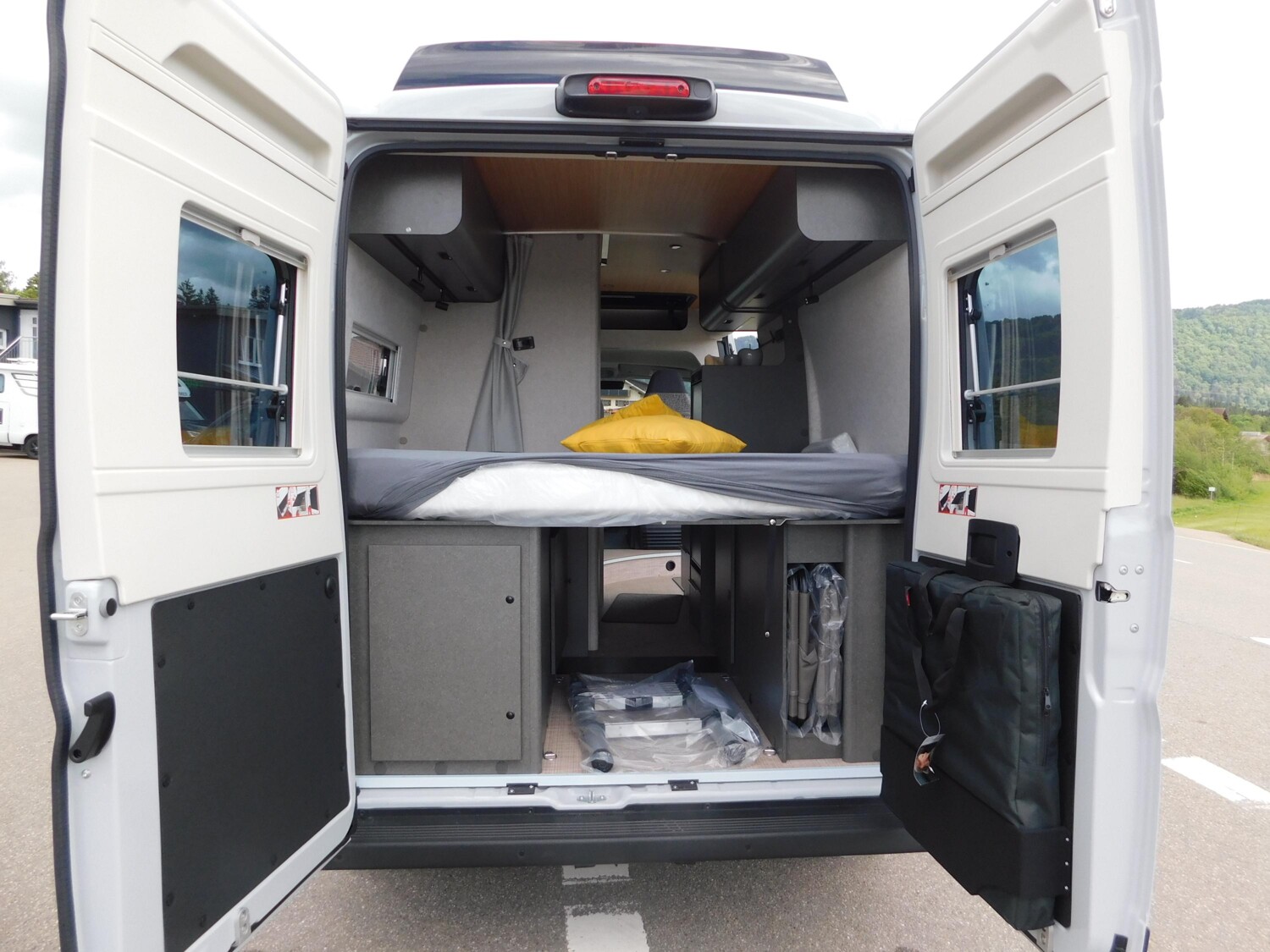 Hymer Redwood 600 LED-Scheinwerfer, Dieselheizung - Bild 6