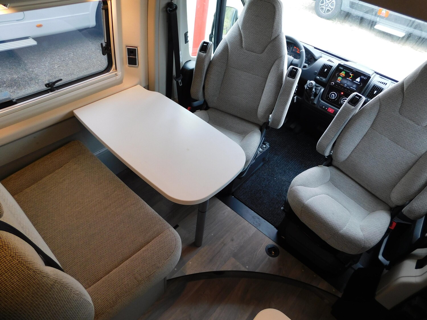 Hymer Free 600 70-years-Race mit Racing-Stoßfänger ! - Bild 12