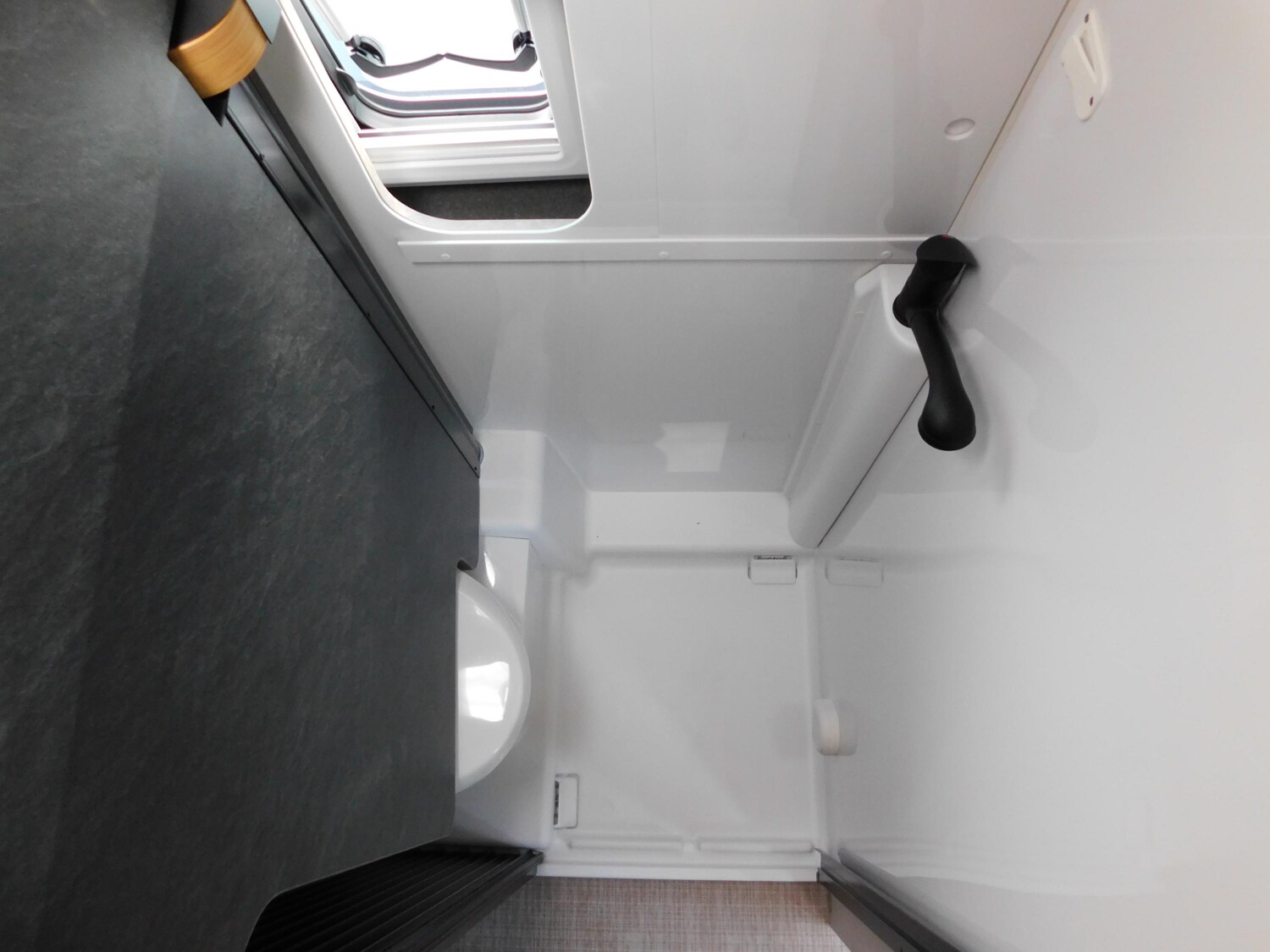 Hymer Redwood 601 Automatik, Navi+Kamera, Klimaautom. - Bild 21
