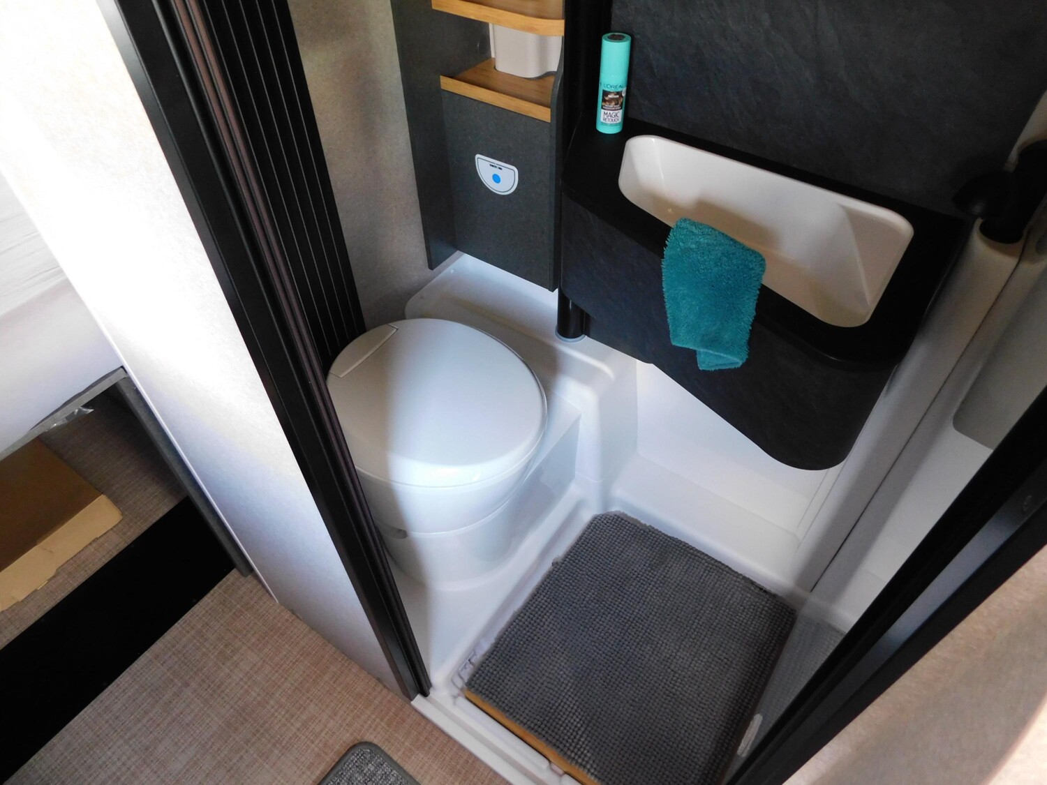 Hymer Redwood 601 Automatik, Combi 6DE, Navi+Kamera - Bild 15