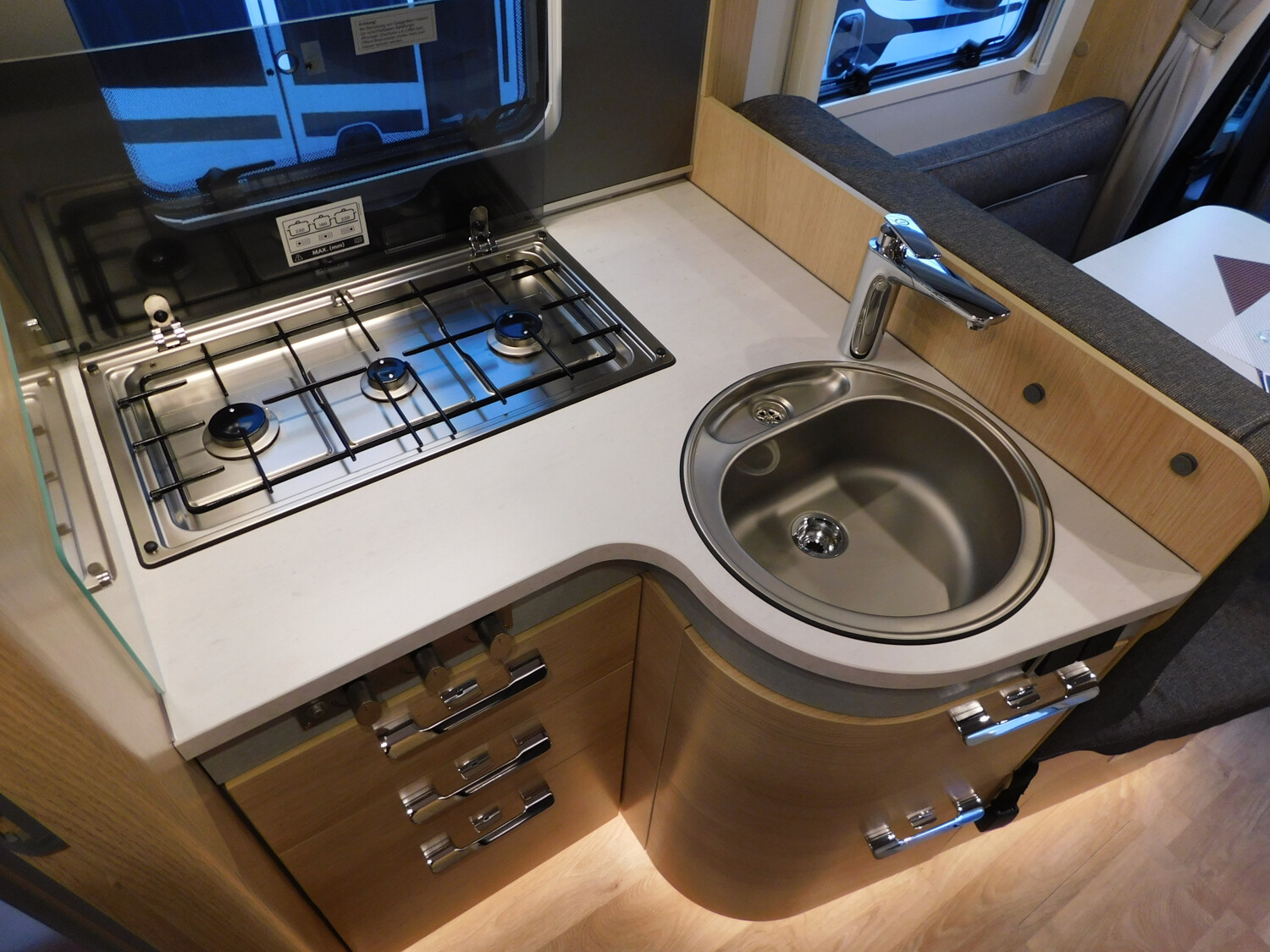Hymer B-Klasse MC T 680 mit Hubbett - Bild 14