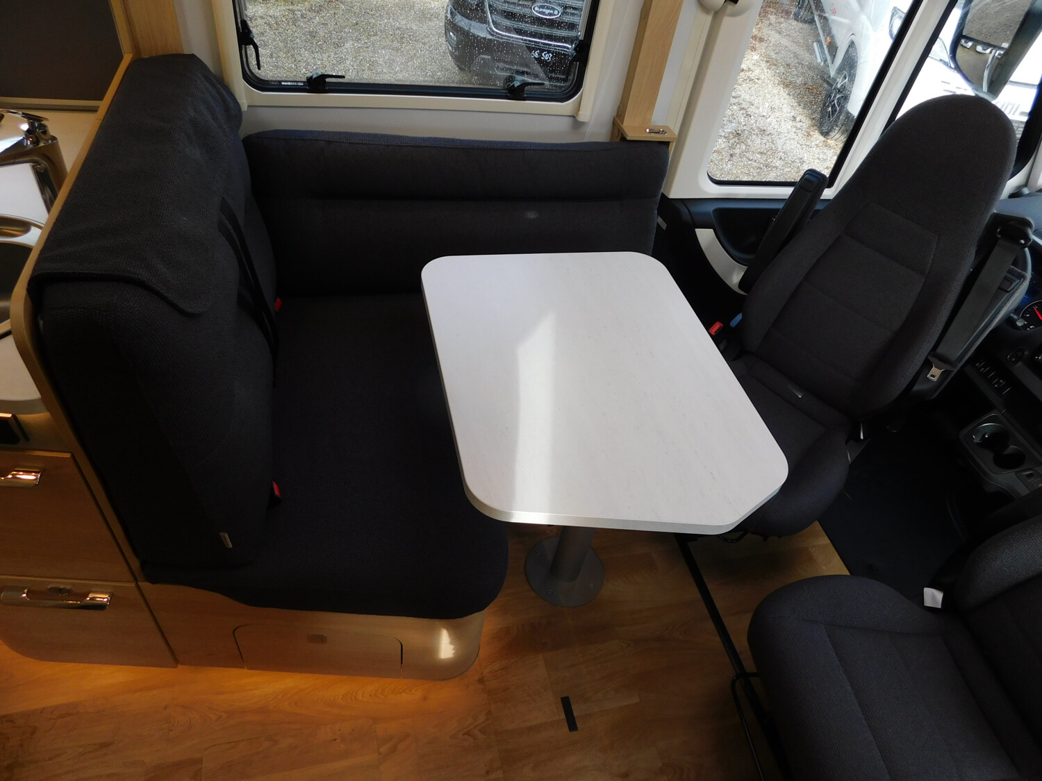 Hymer B-Klasse MC I 680 ohne Hubbett, ALDE, GFK-Dach - Bild 14