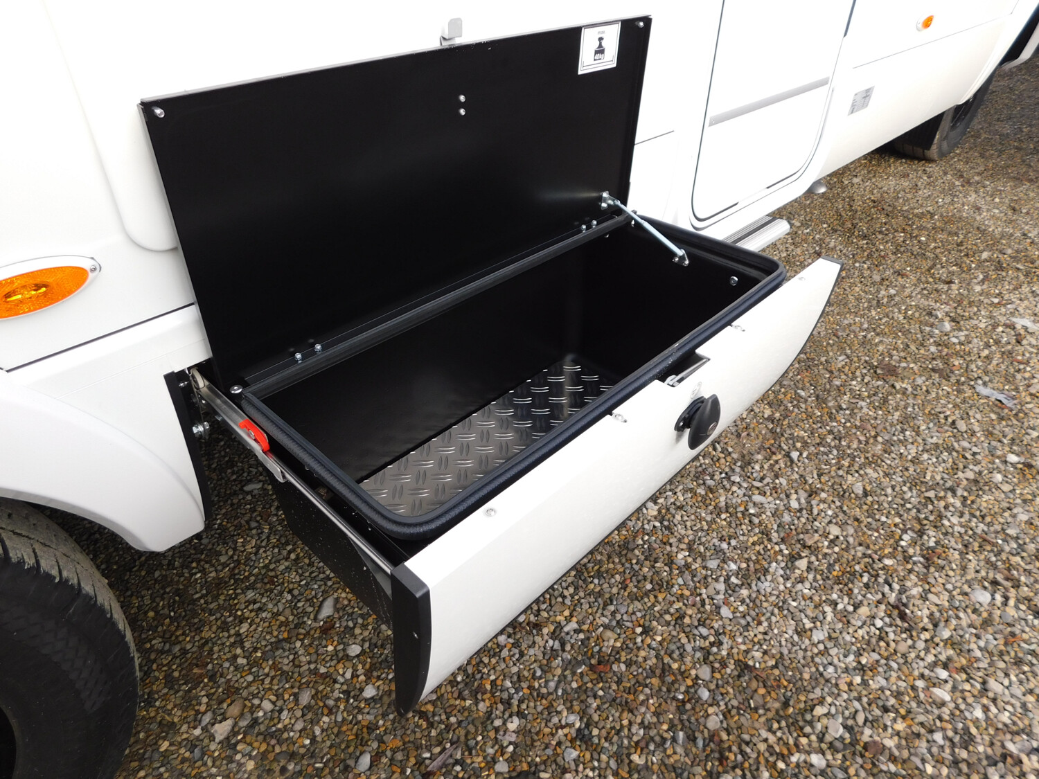 Hymer B-Klasse MC I 680 ohne Hubbett, ALDE, GFK-Dach - Bild 6