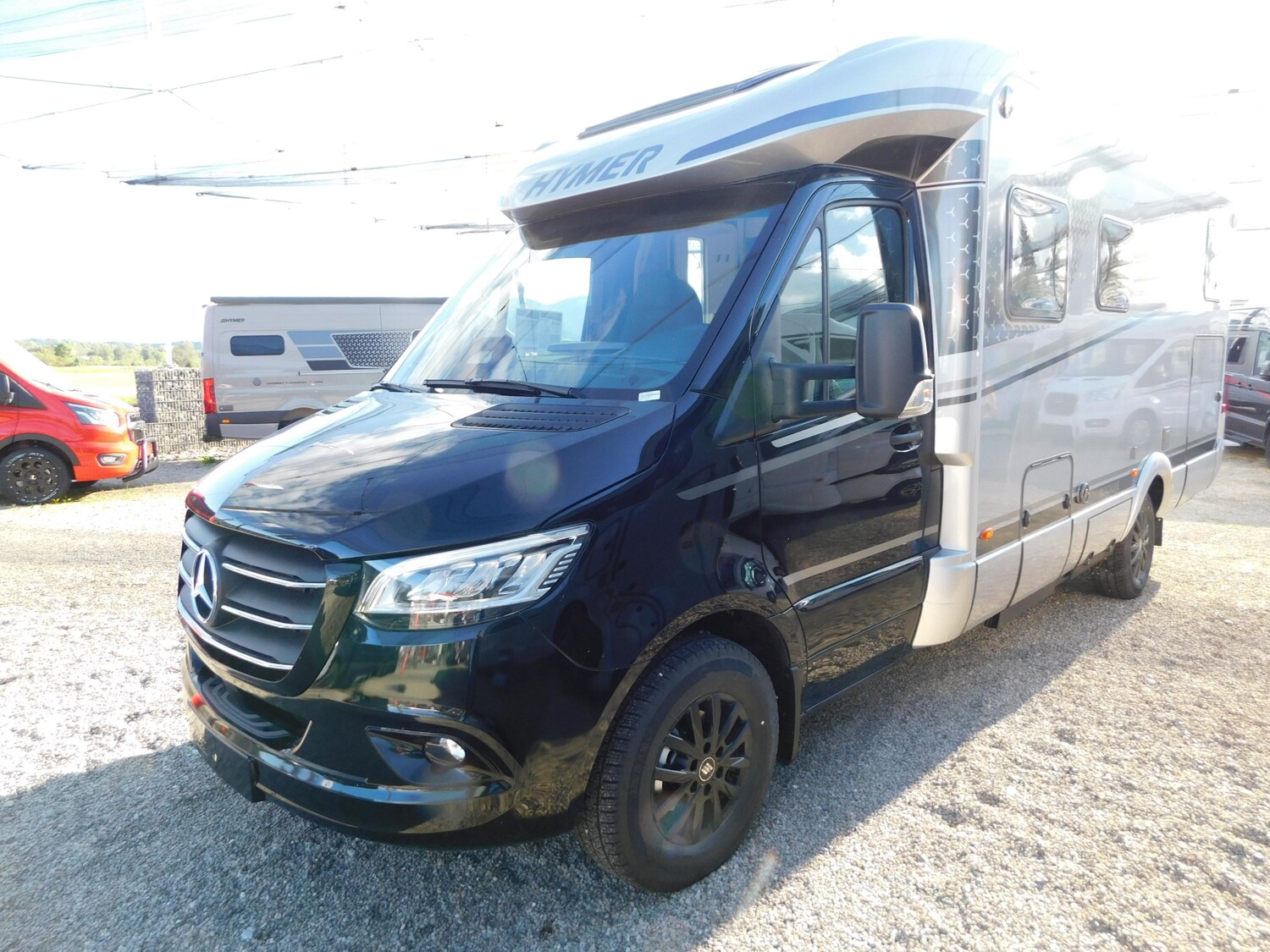 Hymer B-Klasse MC T BlackLine 680 Arktis+Lithiumpaket - Hymer Reisemobil 2025 - Bild 2 Hymer B-Klasse MC T BlackLine 680 Arktis+Lithiumpaket - Bild 2