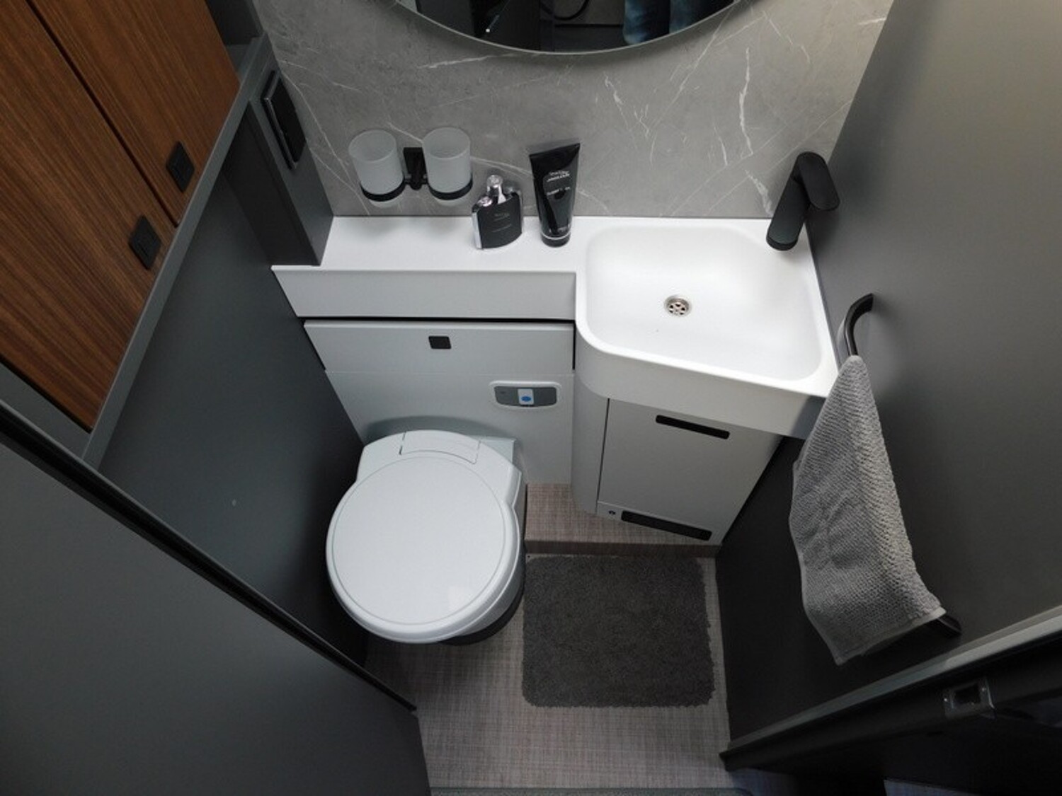 Hymer B-Klasse MC I 680 Arktis+Lithiumpaket, Solar, TV - Bild 13