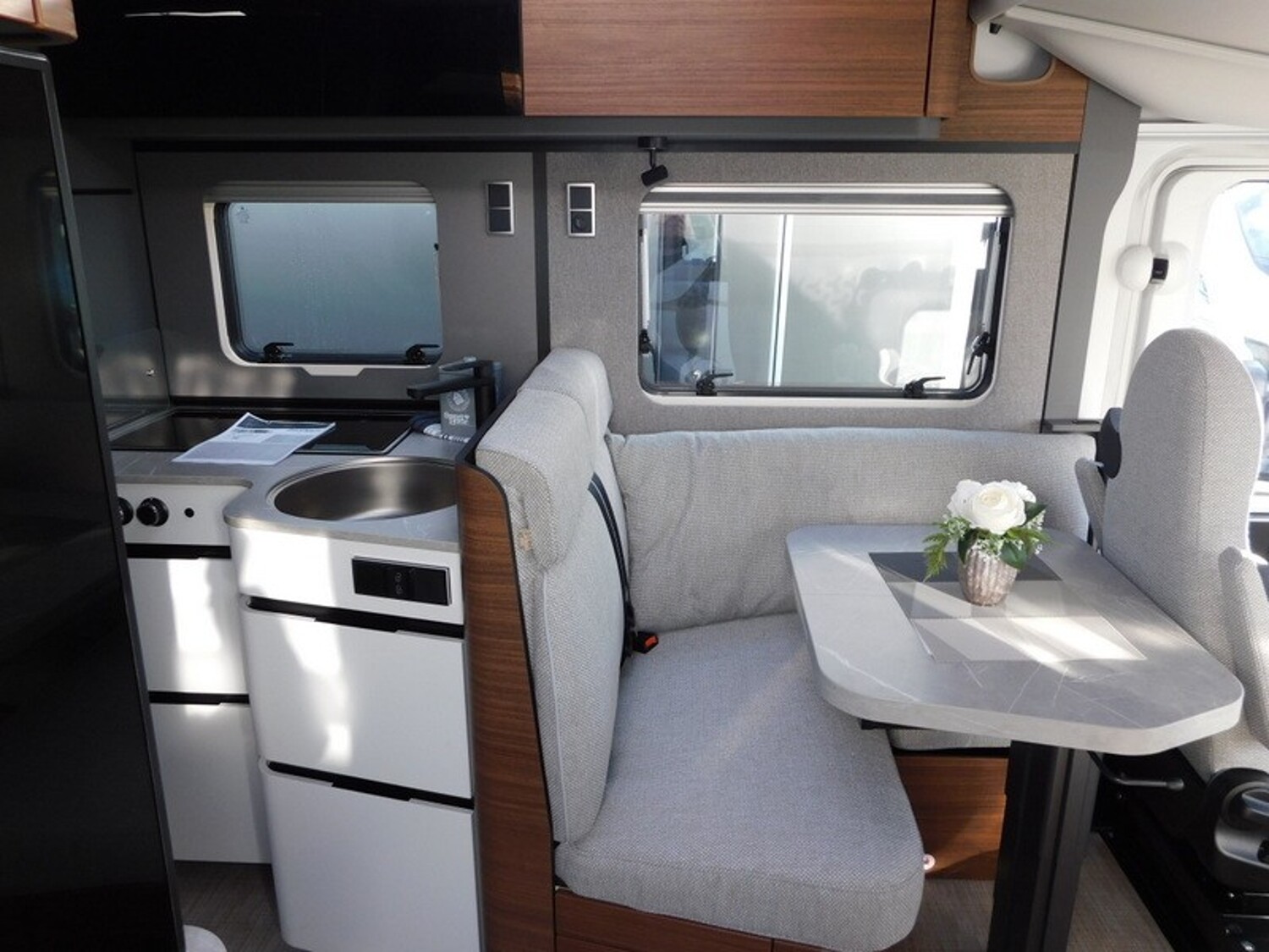Hymer B-Klasse MC I 680 Arktis+Lithiumpaket, Solar, TV - Bild 6